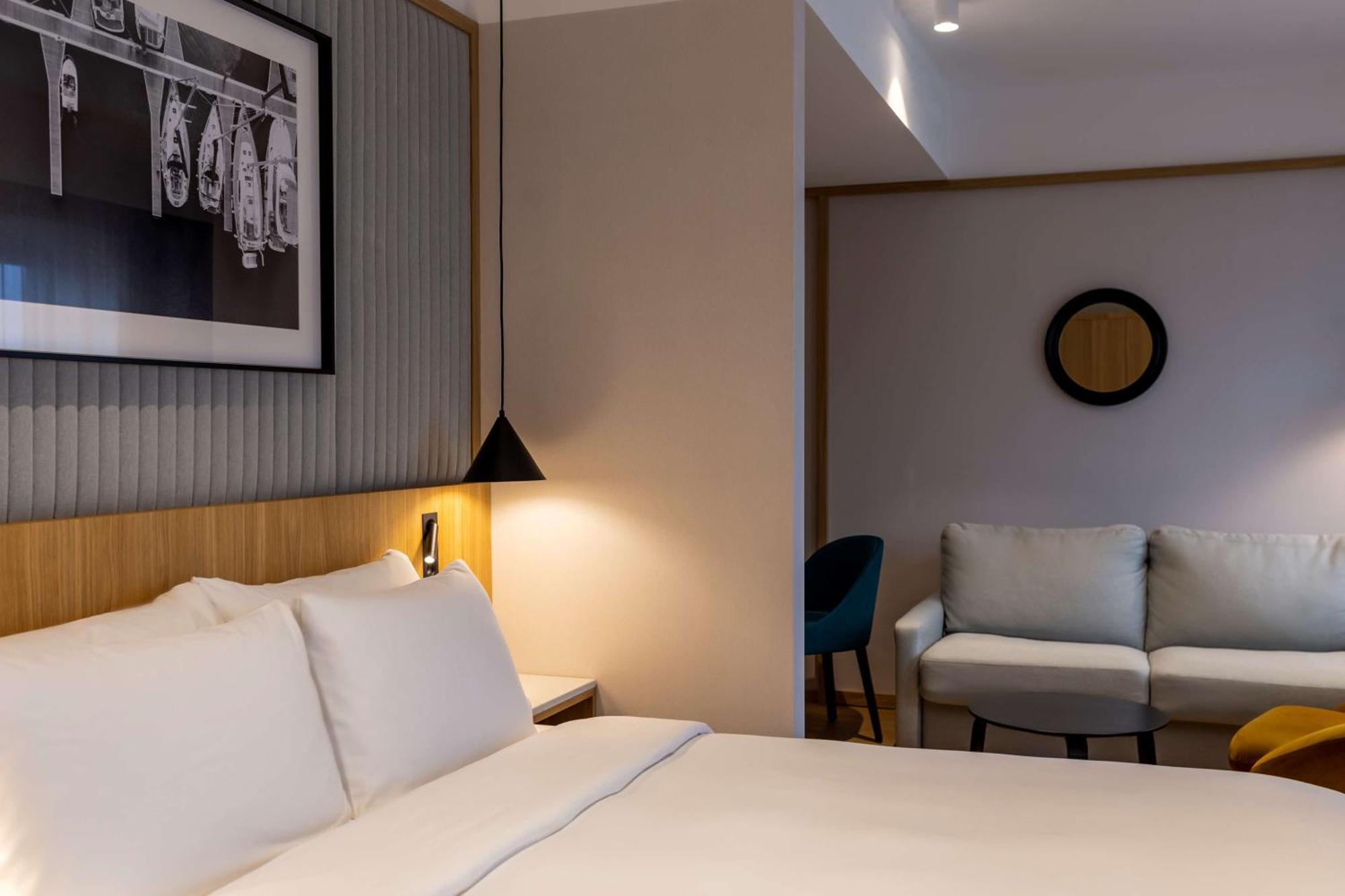 Radisson Hotel&suites,