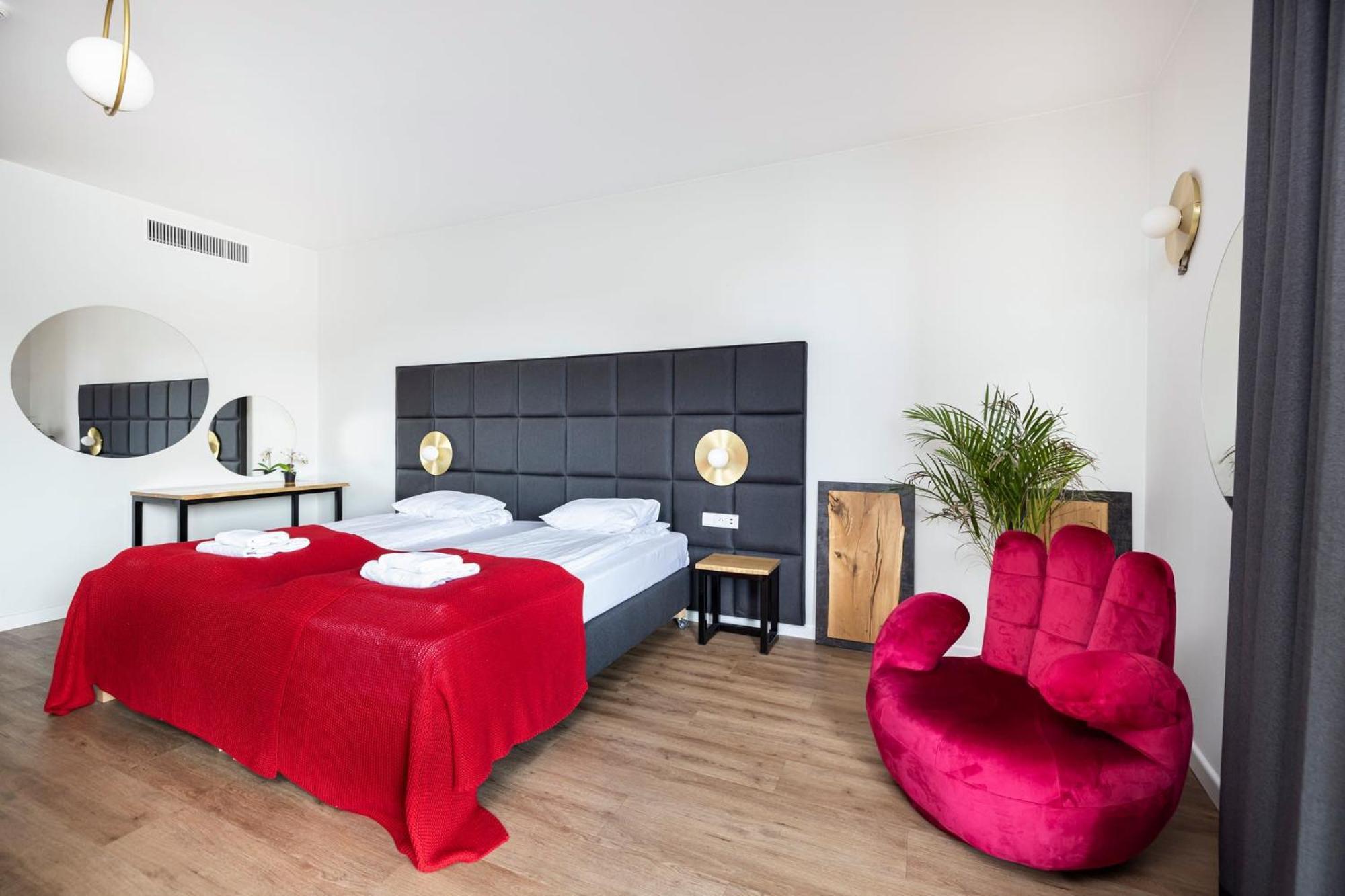 Rent Like - W Deo Plaza *
