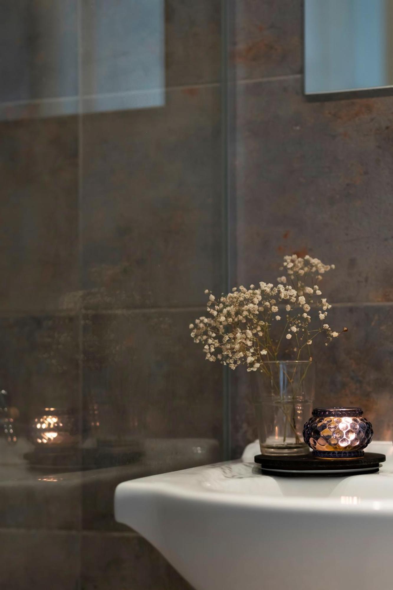 Elite Hamptons Old Town Apartment *