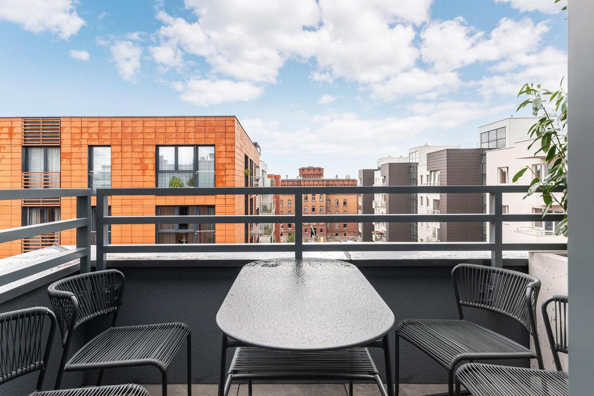Huoneisto Scala 60k Center With Parking By Lion