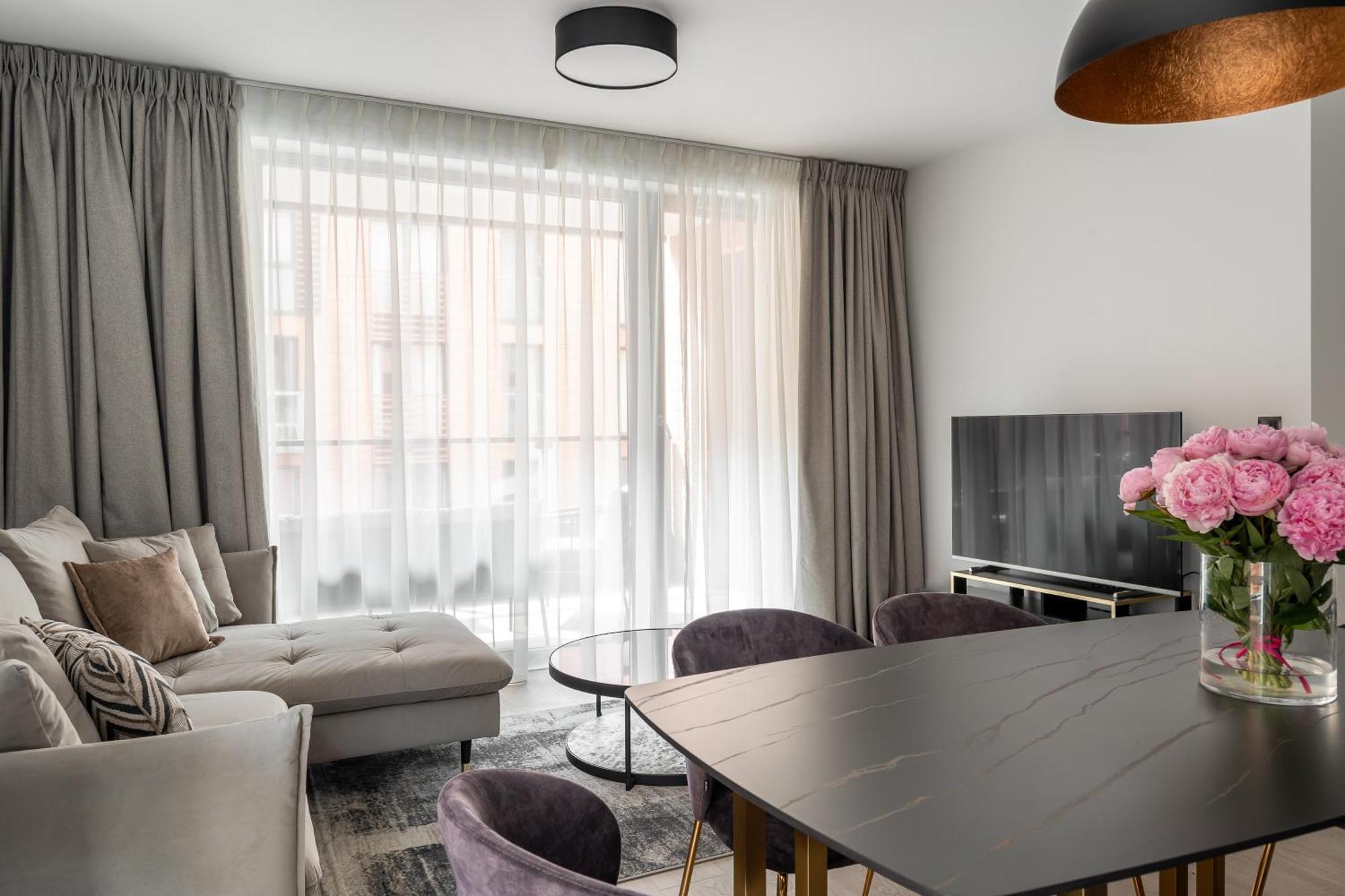 Scala 60k Center With Parking By Lion * Gdansk