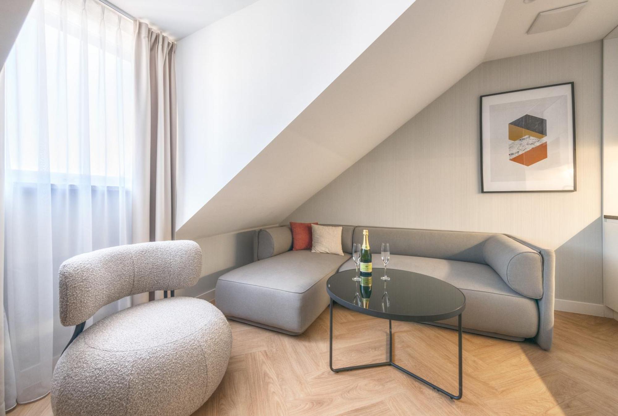 Retro Boutique By Northside Apartment *