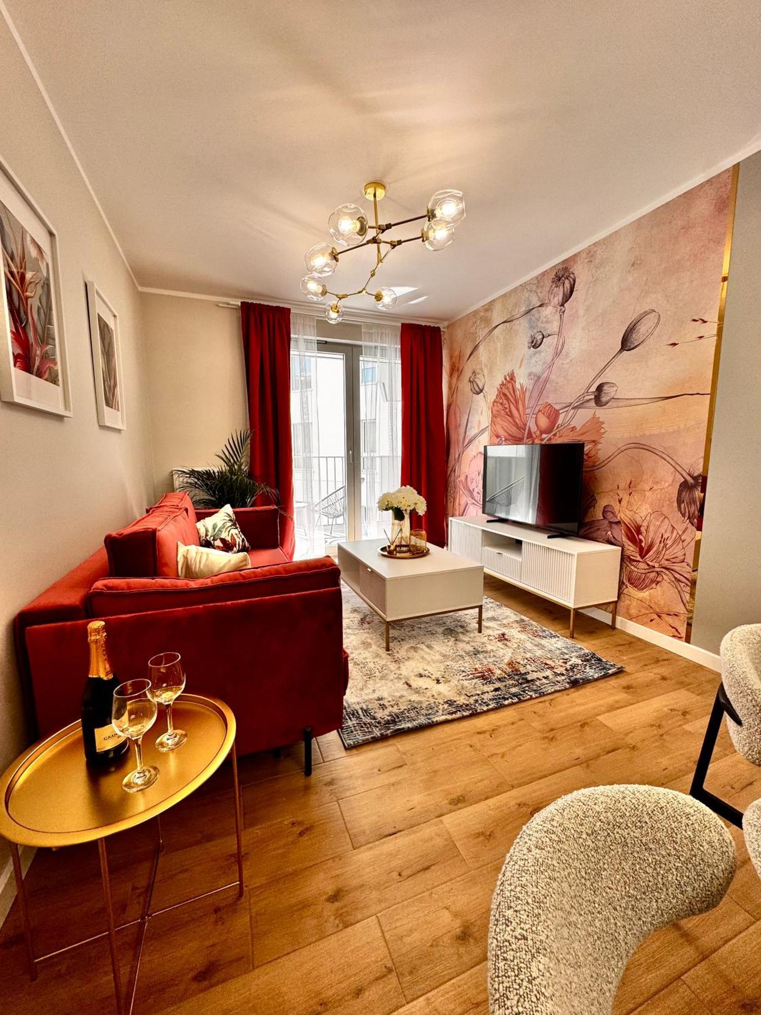 Zurawie Apartment *