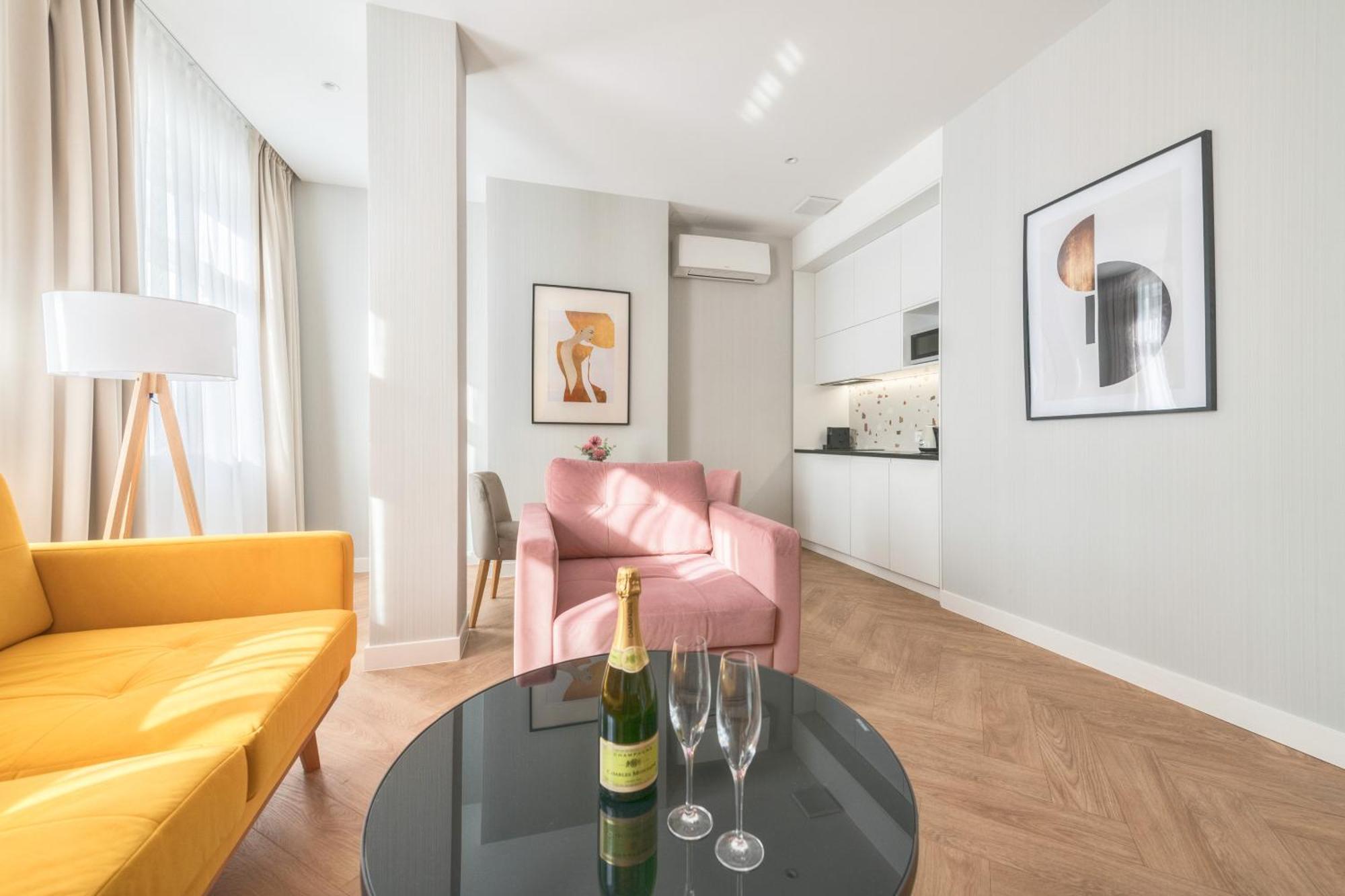 Apartment Retro Boutique By Northside