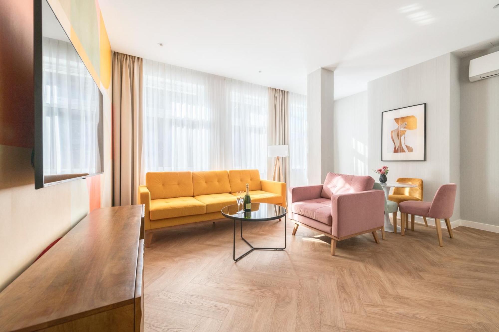 Retro Boutique By Northside * Gdansk