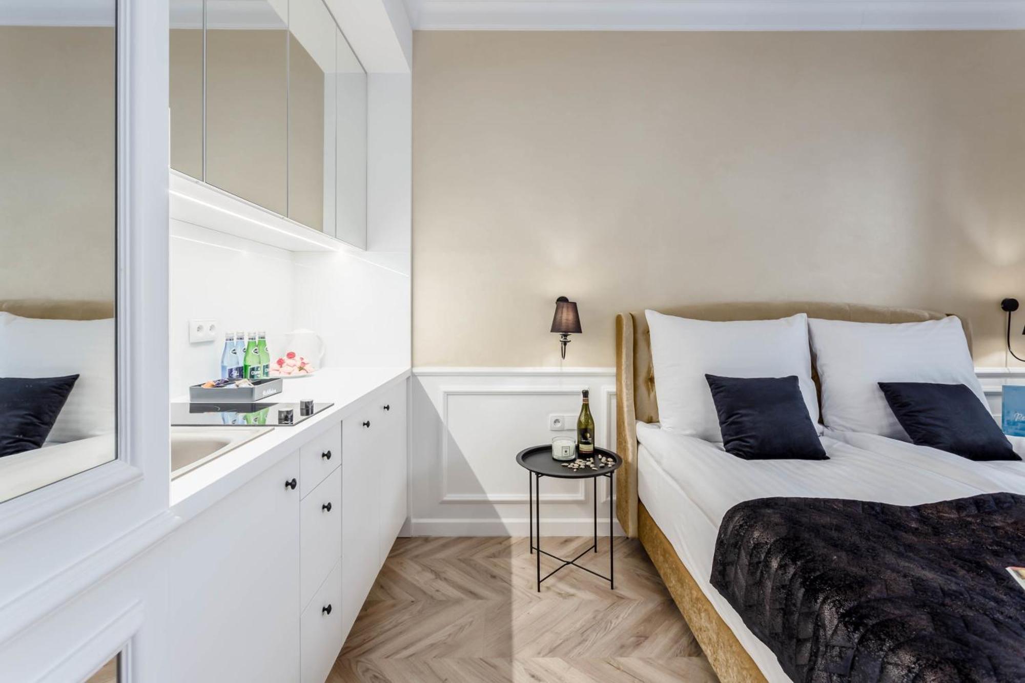 Deo Plaza - Old Town By Rent Like Apartment