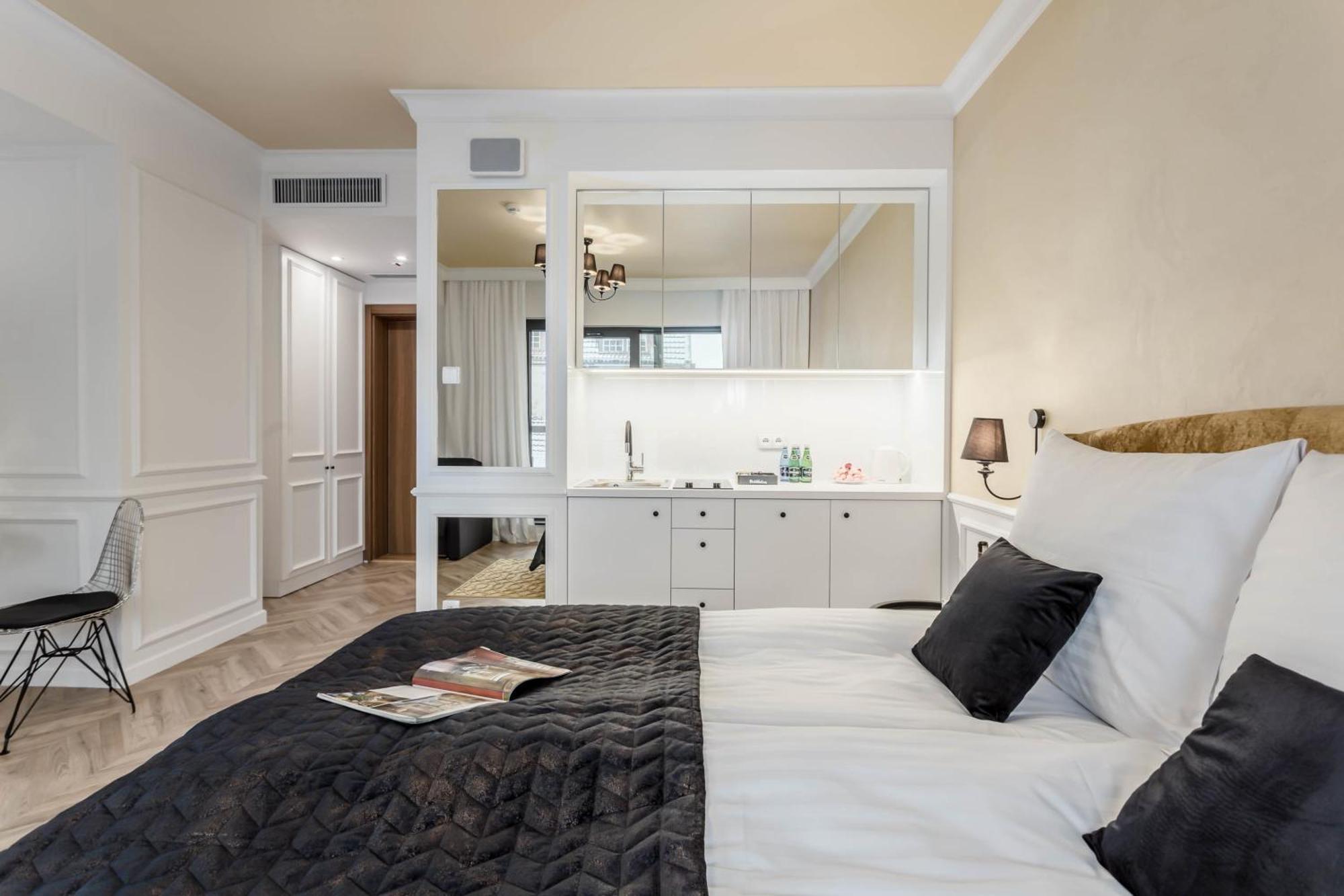 Apartment Deo Plaza - Old Town By Rent Like