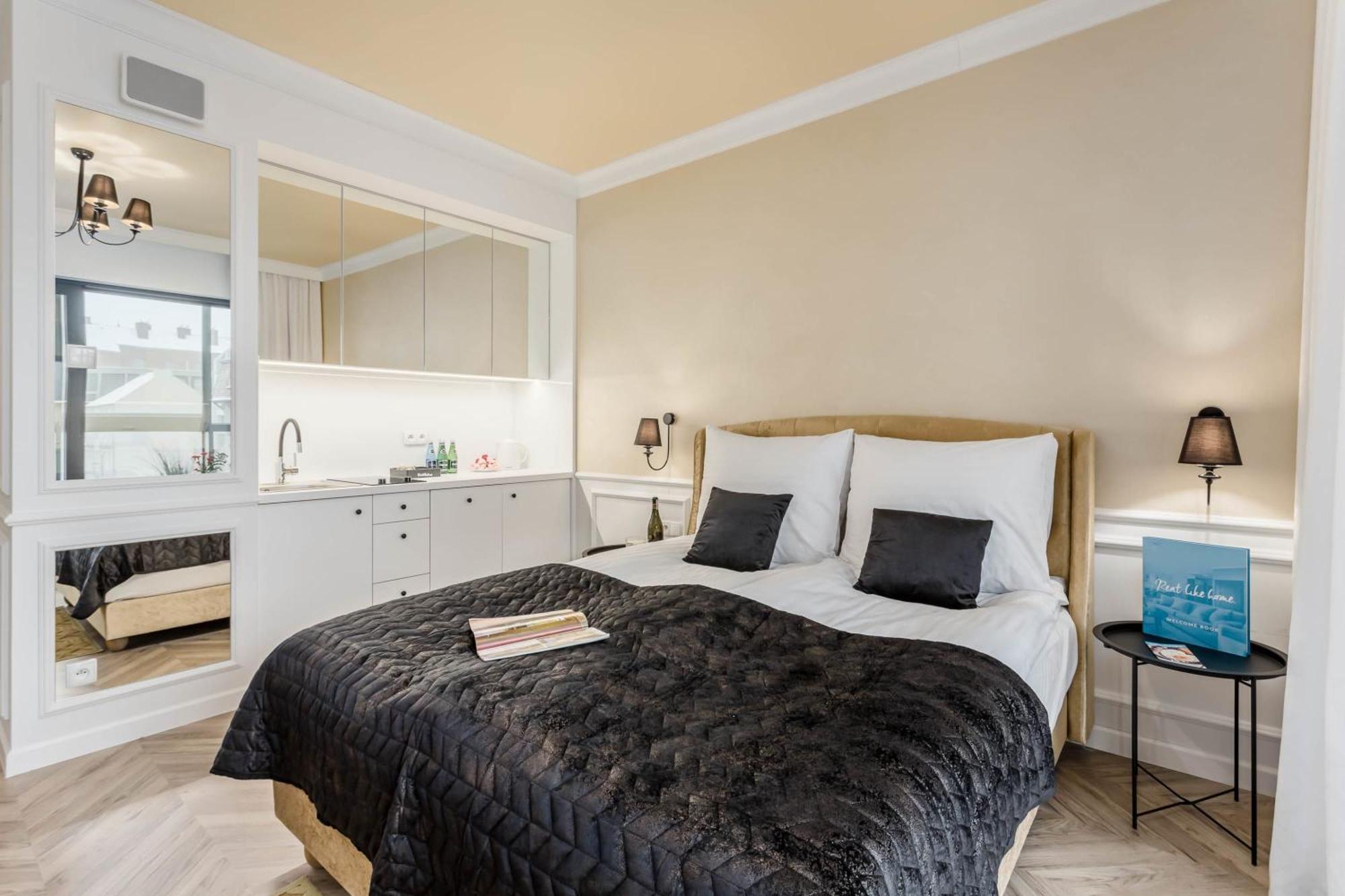 Apartment Deo Plaza - Old Town By Rent Like