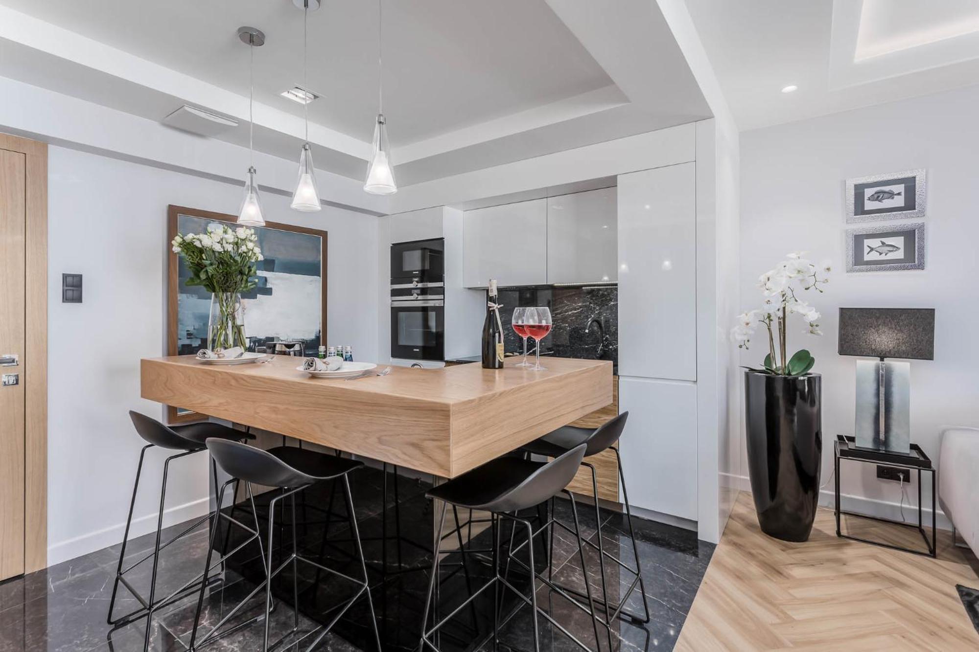 Deo Plaza - W Sercu Gdanska By Rent Like Leilighet