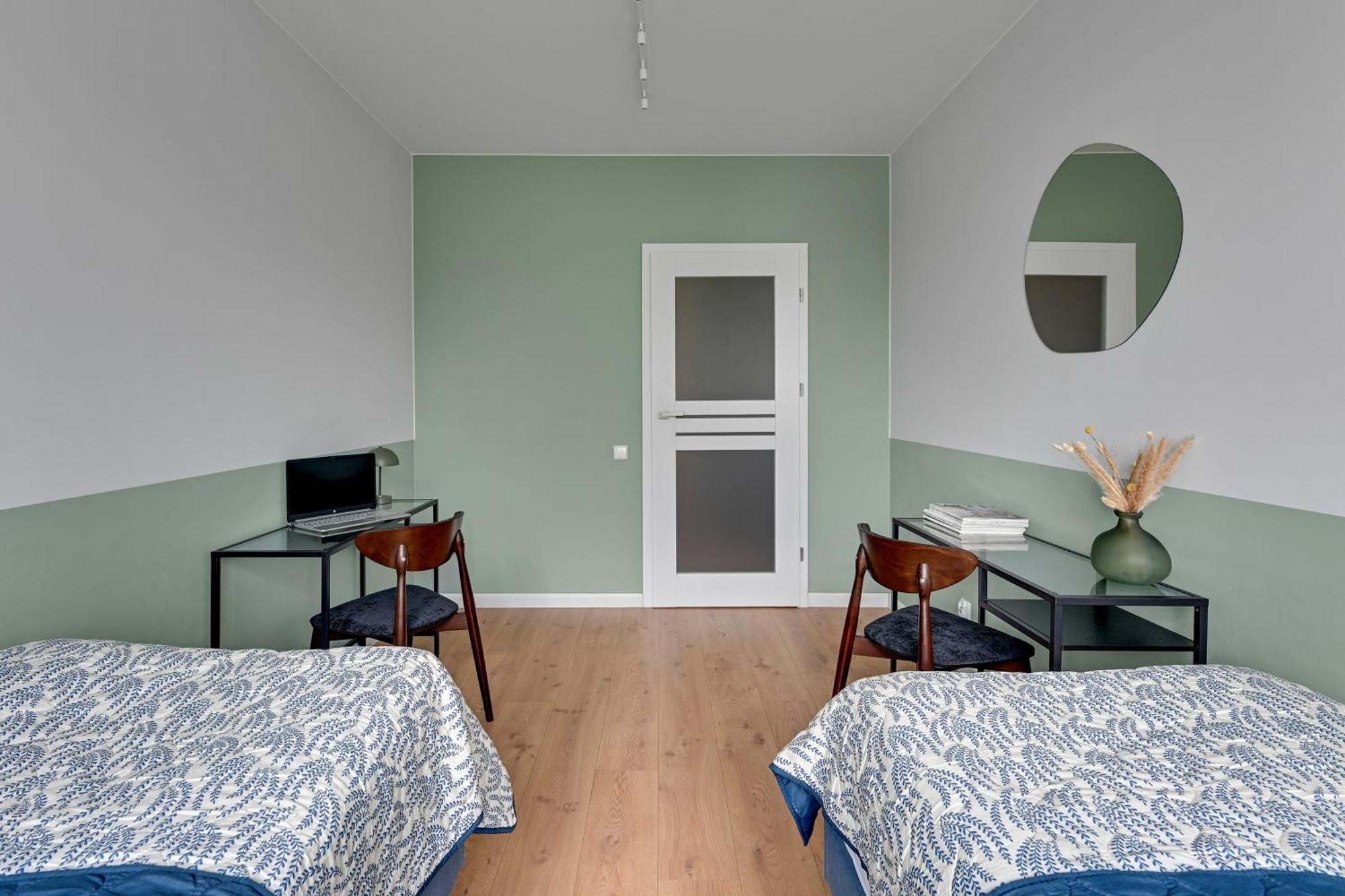 Chlebova - Riverside View Terrace, Free Parking, Gym & Kidsplay By Downtown *