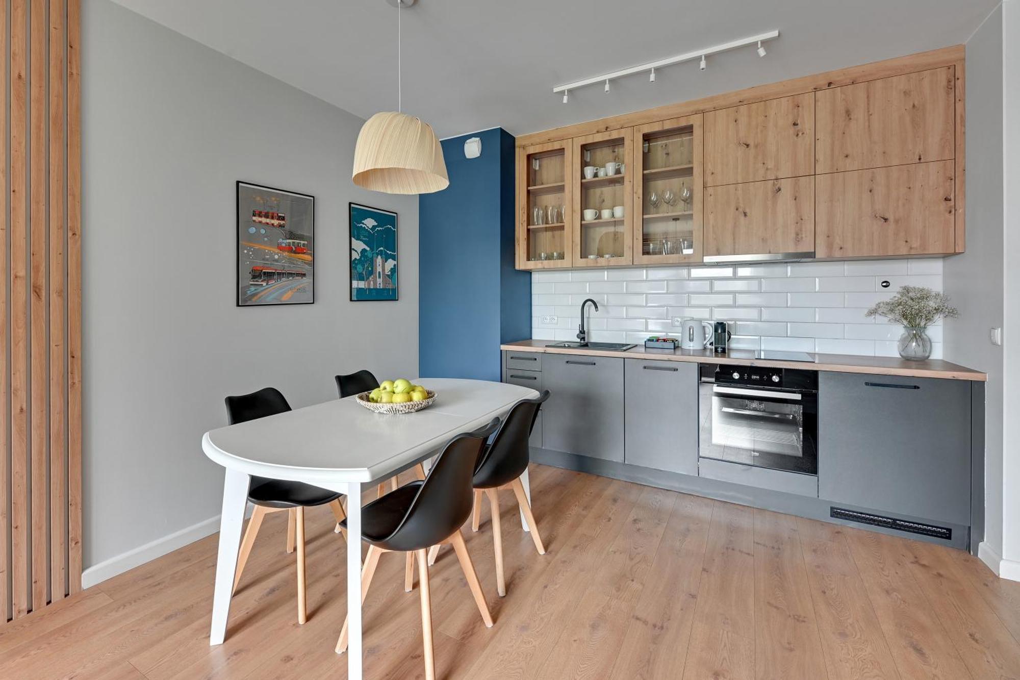 Chlebova - Riverside View Terrace, Free Parking, Gym & Kidsplay By Downtown