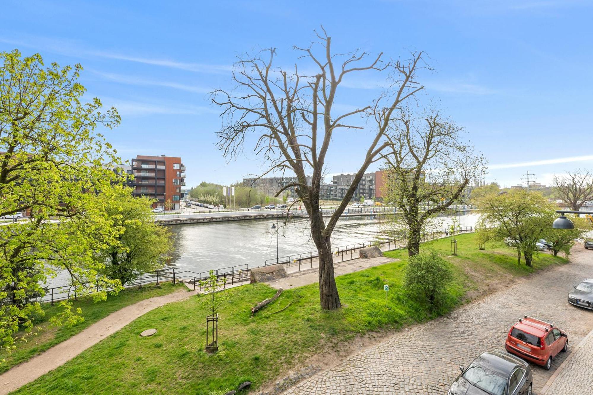 Chlebova - Riverside View Terrace, Free Parking, Gym & Kidsplay By Downtown Lejlighed