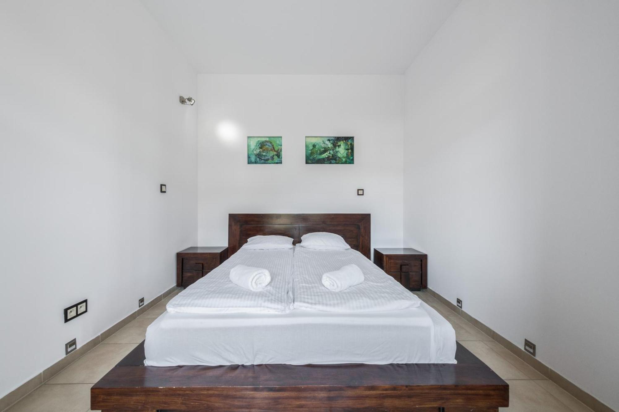 Neptun Park By Northside Apartment