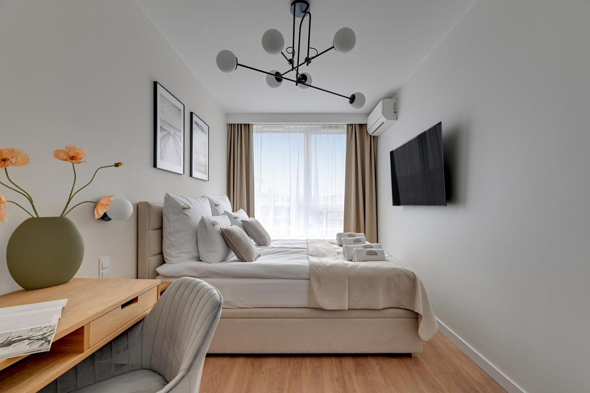 Apartment Chlebova - Riverside View Terrace, Free Parking, Gym & Kidsplay By Downtown *