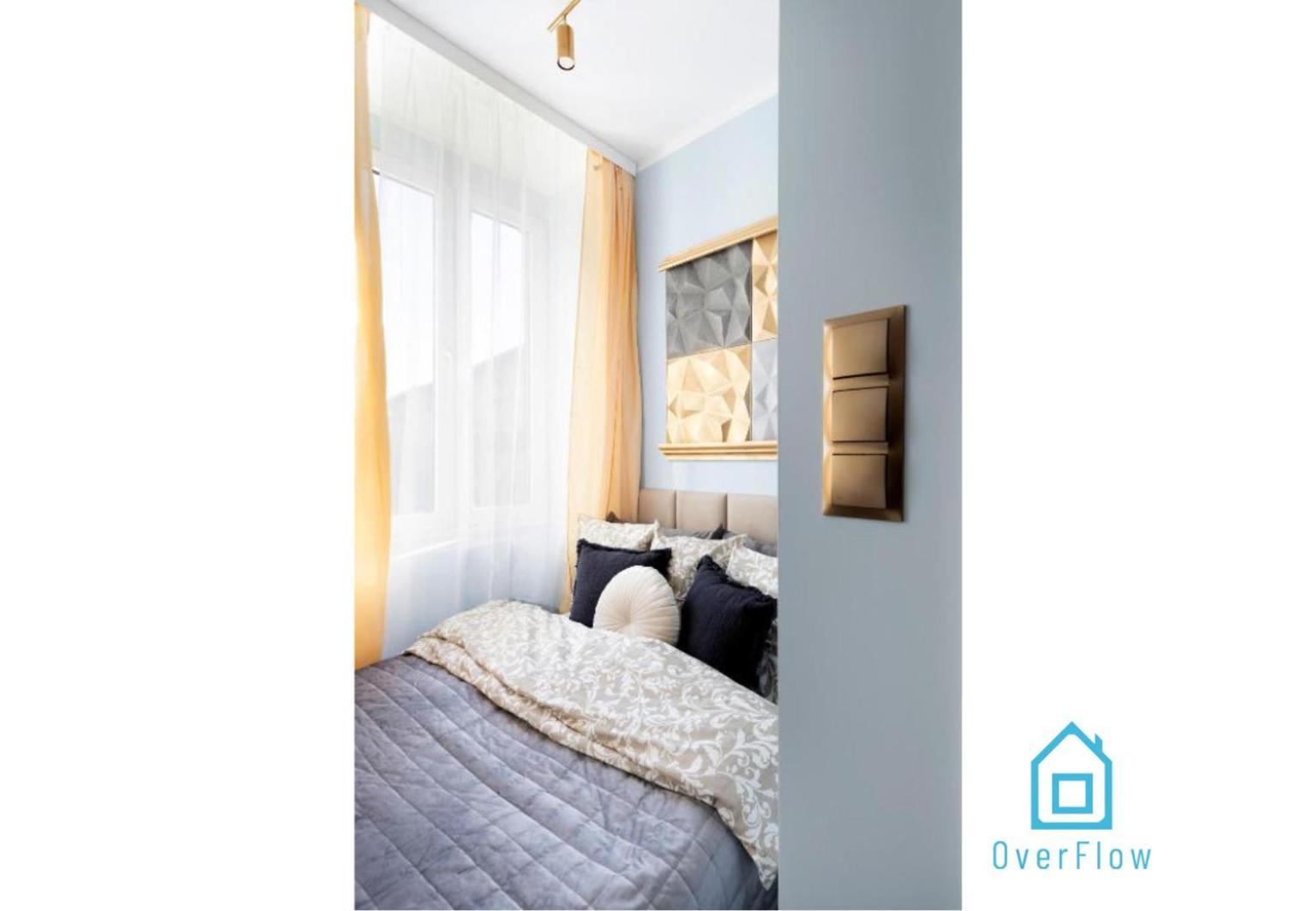 Golden Apartament *