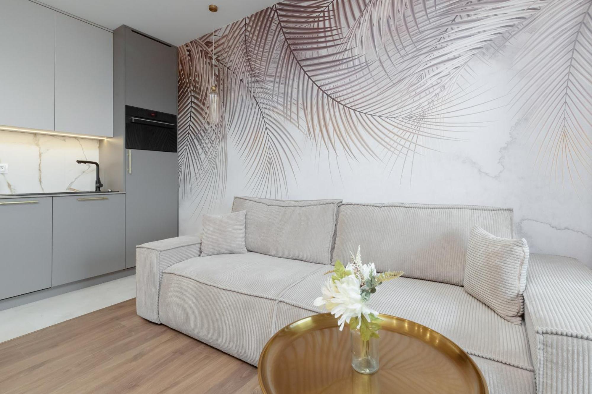Apartment Elegant In With Sauna, Gym And Parking By Renters *