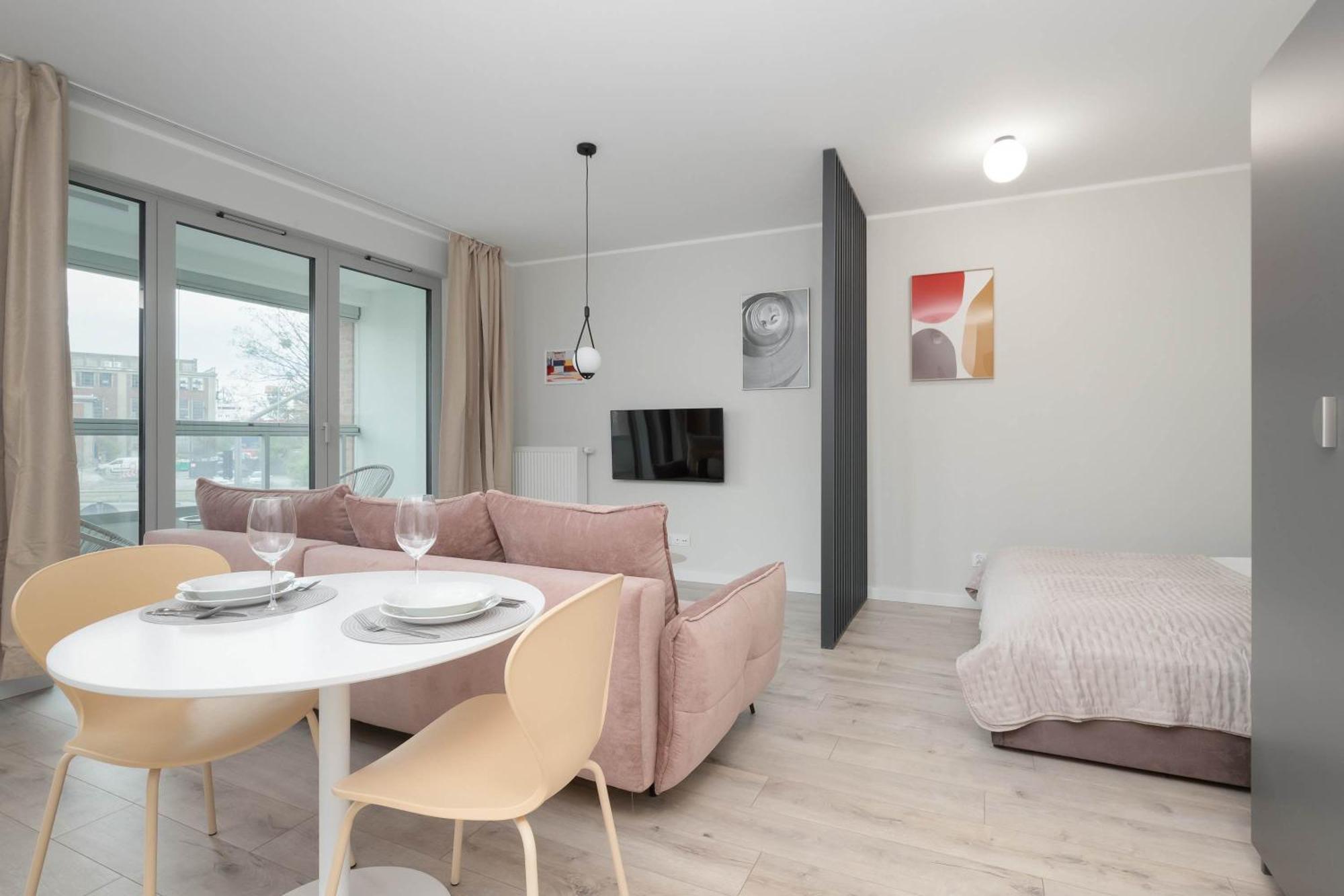Eleganckie Blisko Rzeki W Gdansku Z Balkonem By Renters Danzig