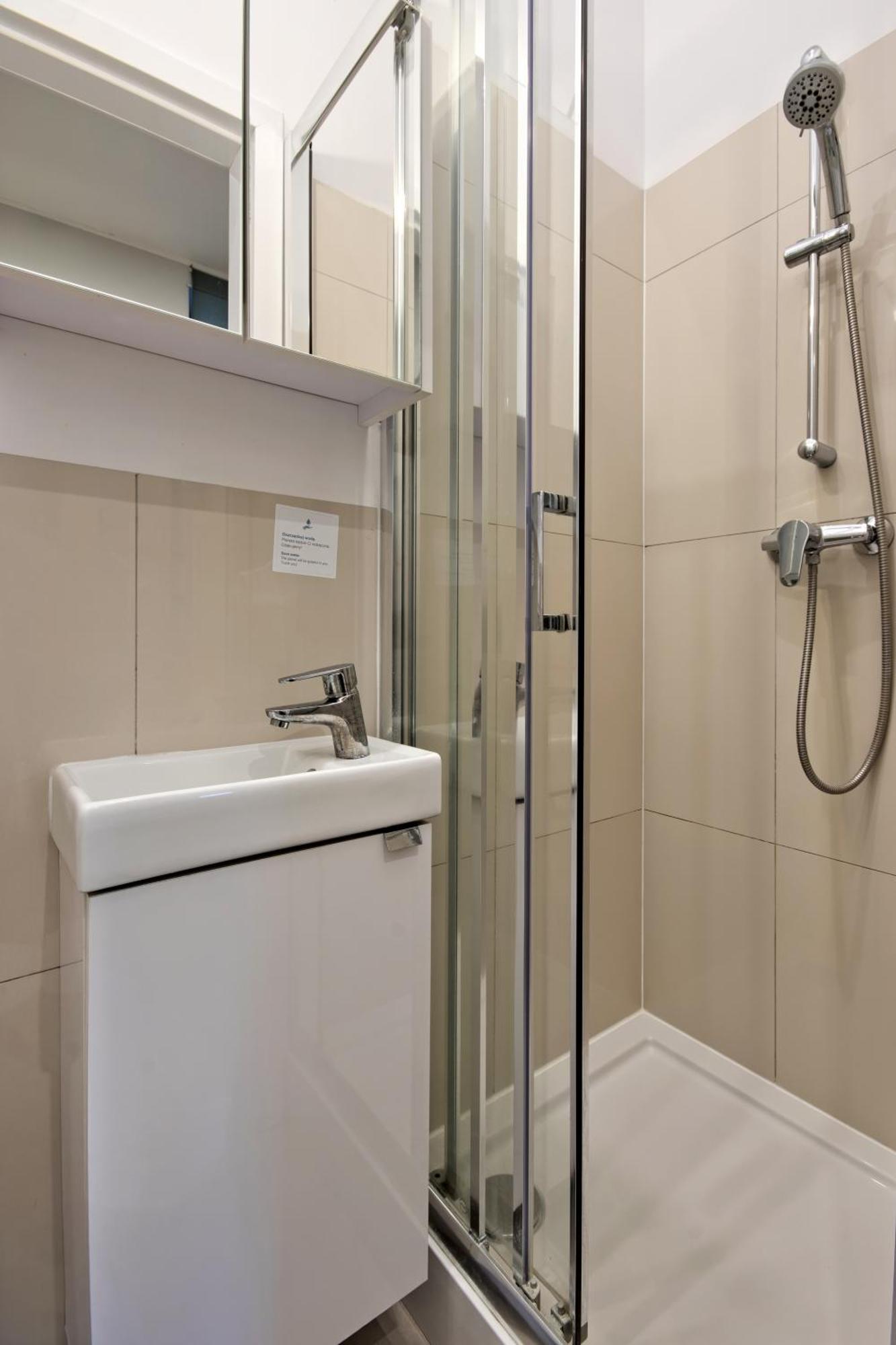 Mini 8 2 - Acco Rent *