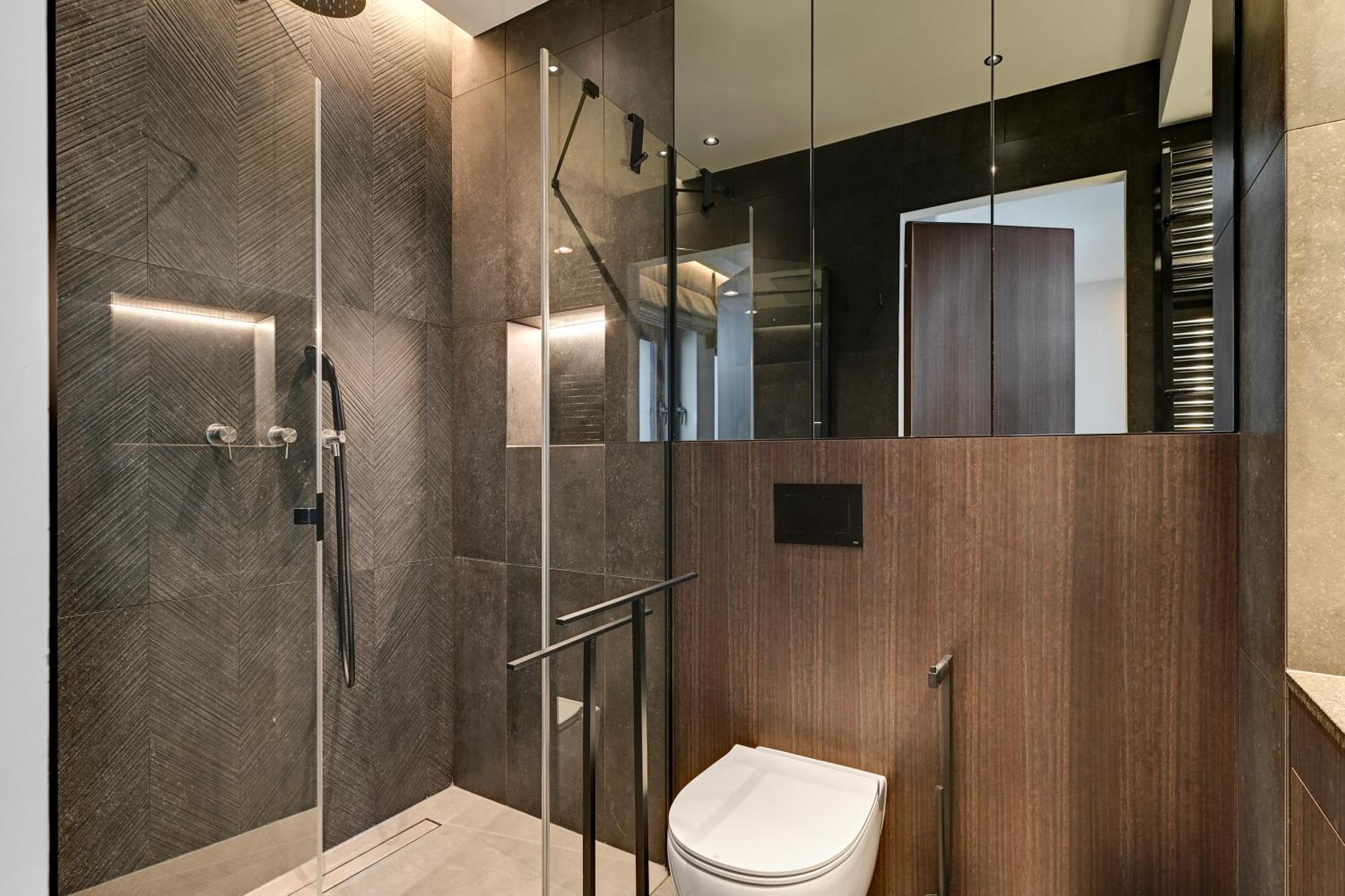 Deo Plaza Luxury By Blue Mandarin Apartment