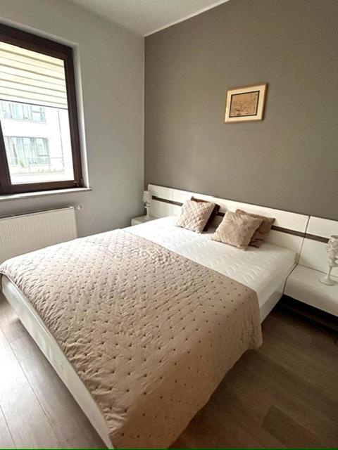 Garnizon De Lux Apartment *