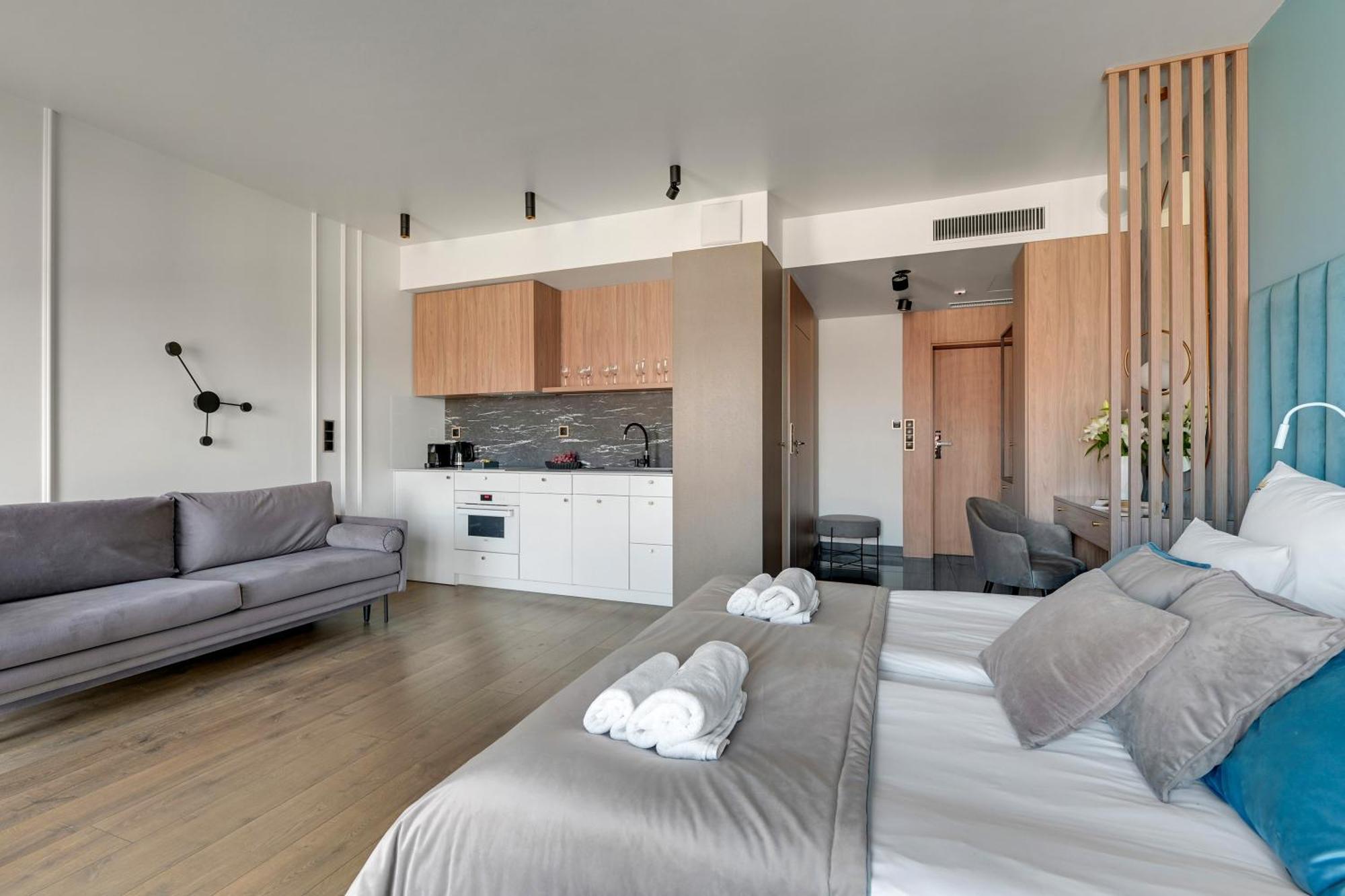 Deo Plaza Riverside & Radisson By Downtown Apartment *