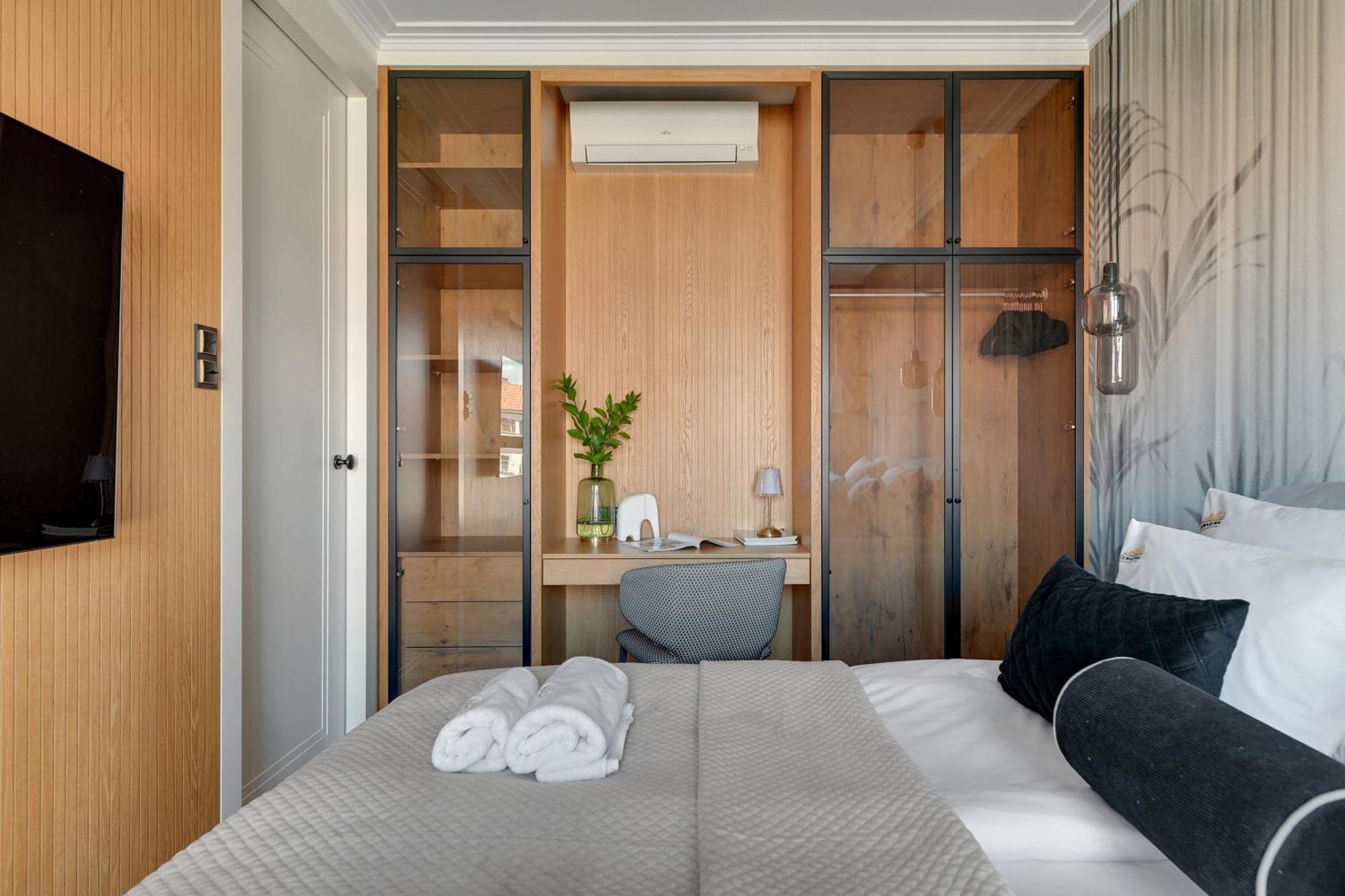 Deo Plaza Premium Suites, Riverside & Radisson By Downtown * Gdańsk