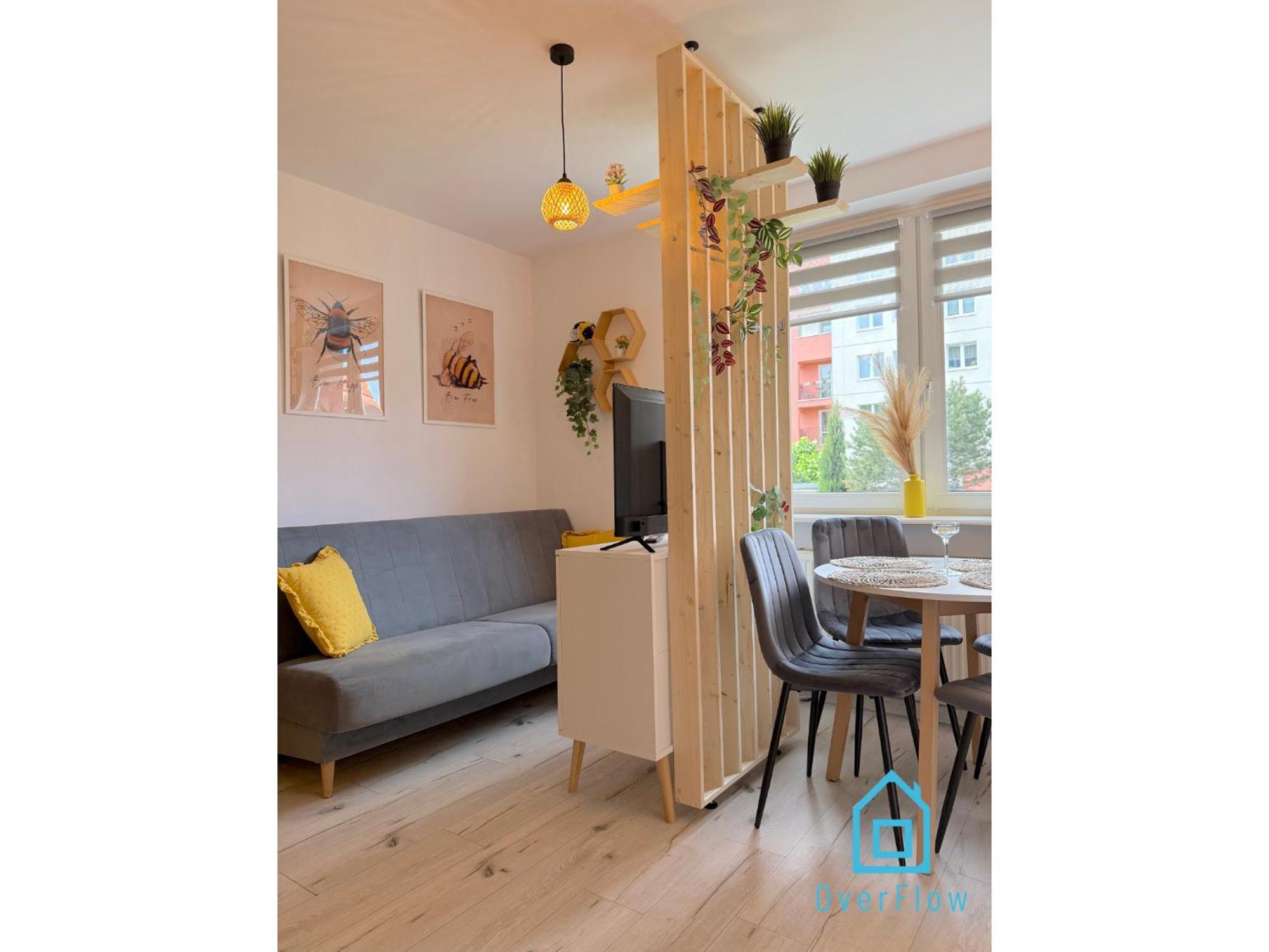 Apartament Honey Apartment- Cozy Retreat, 10 Minutes To Old Town Gdańsk