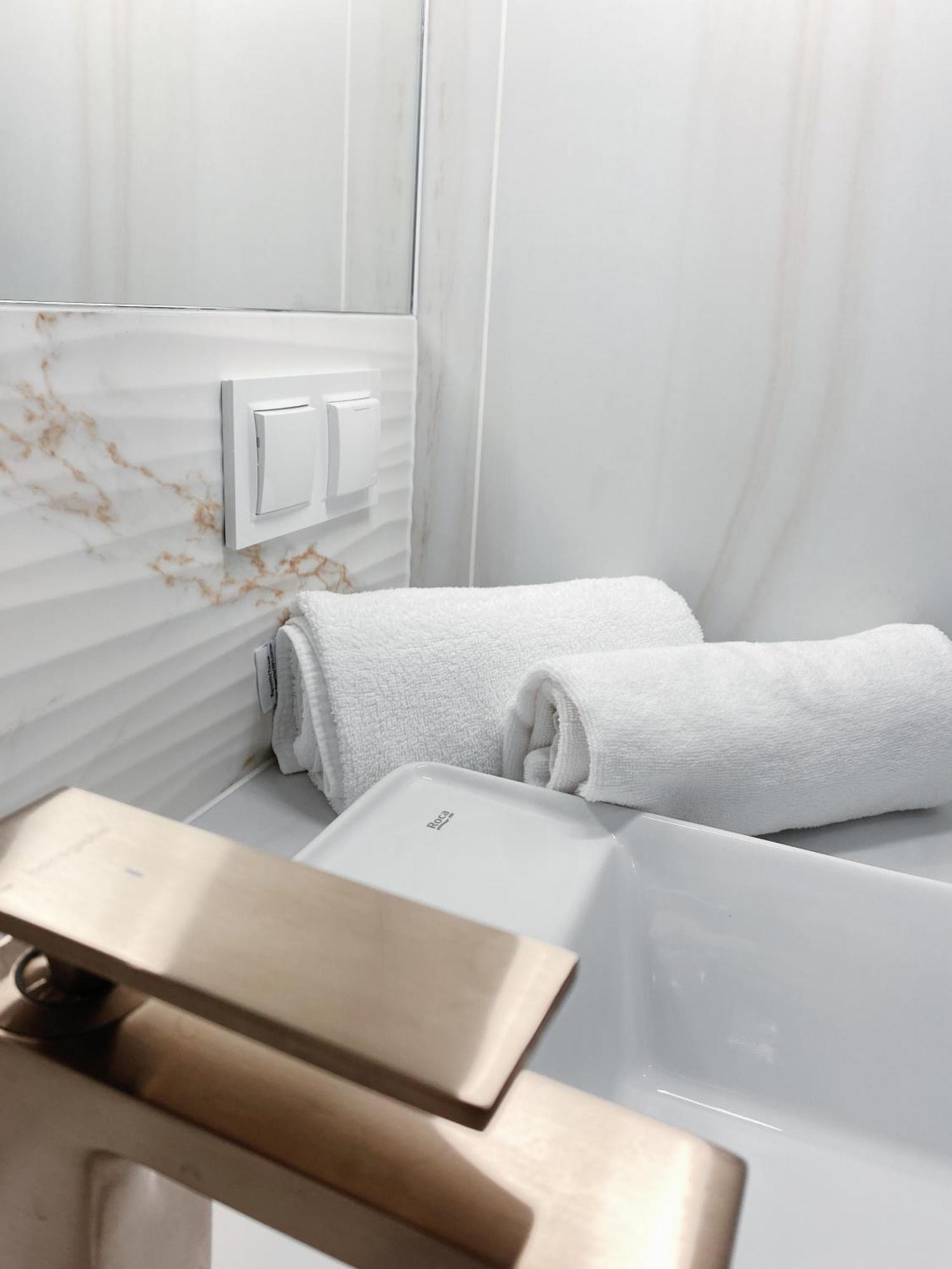 Royal Bulvar - Nowy! - Taras Widokowy Na 13 Pietrze, Garaz, 10 Min Od Plazy Apartamento Gdańsk