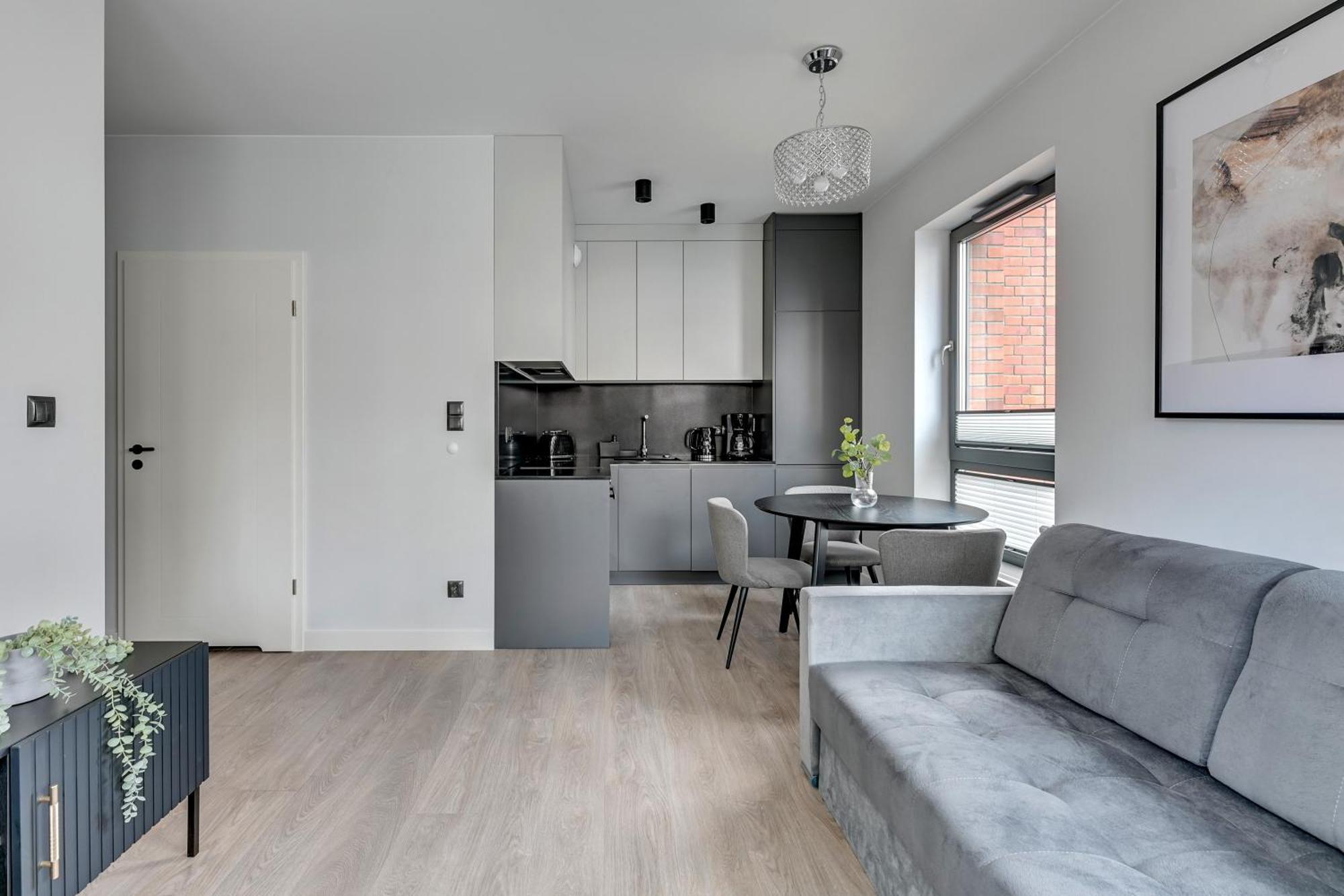 Scala Center & By Lion Apartment *