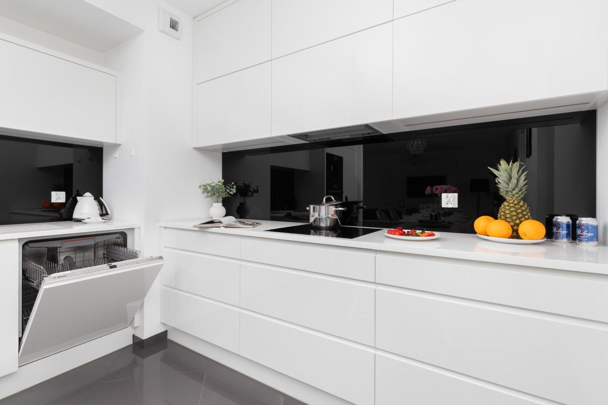 Flatbook Old Town - Stylish 2-bedroom With Parking * Danzig