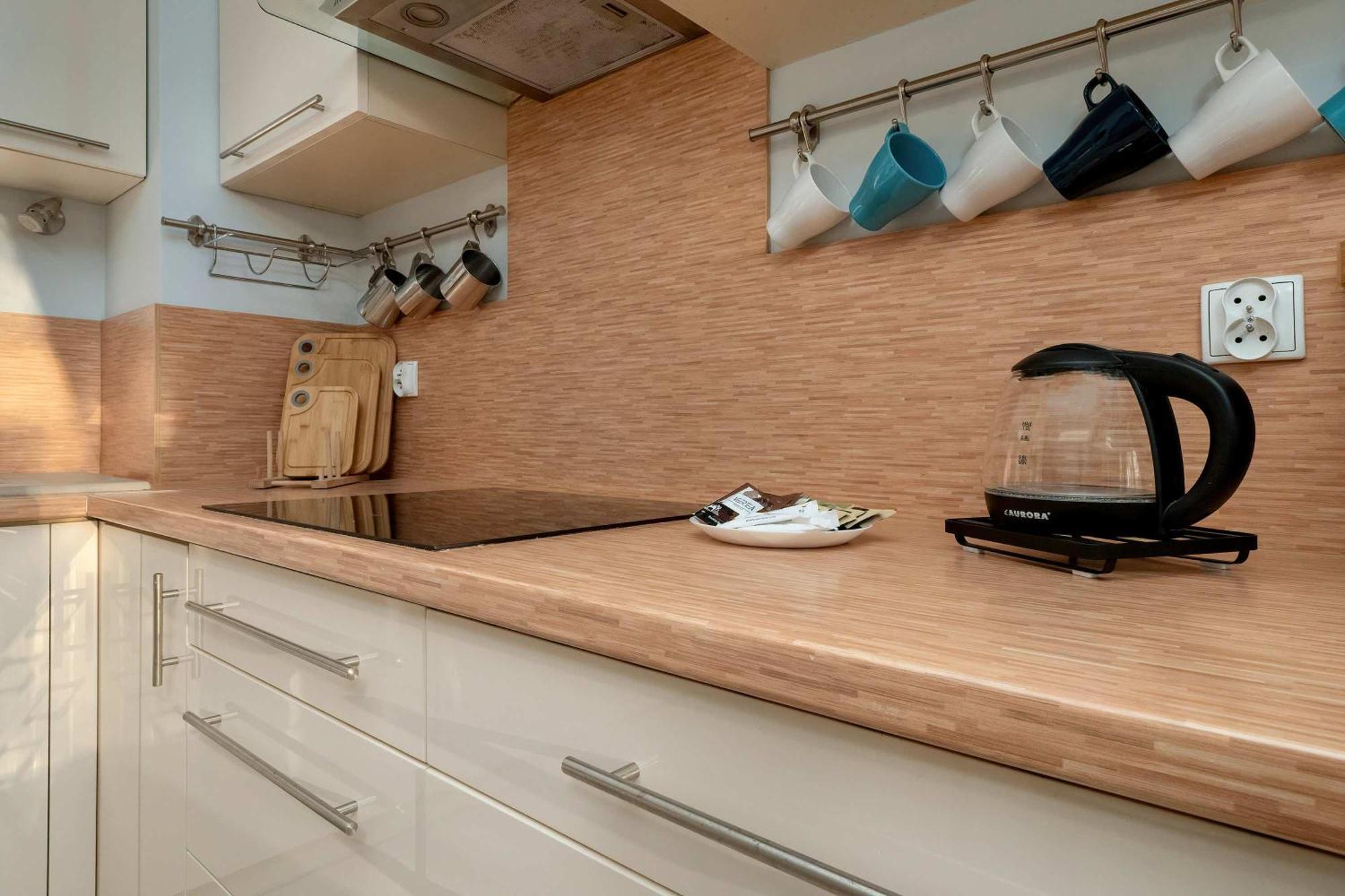 Spacious Two-bedroom With 2 Parking Spaces By Renters