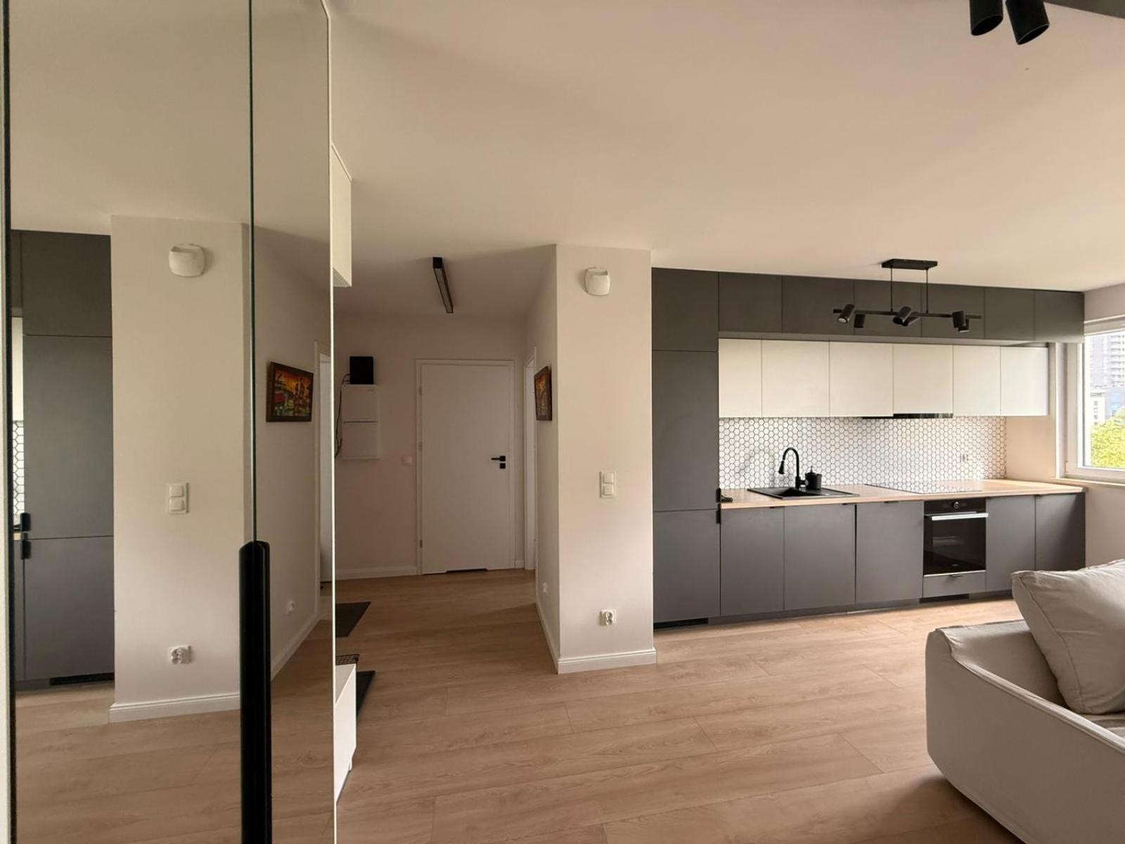 Apartment Nowoczesne Mieszkanie 5 Min Od Plazy *