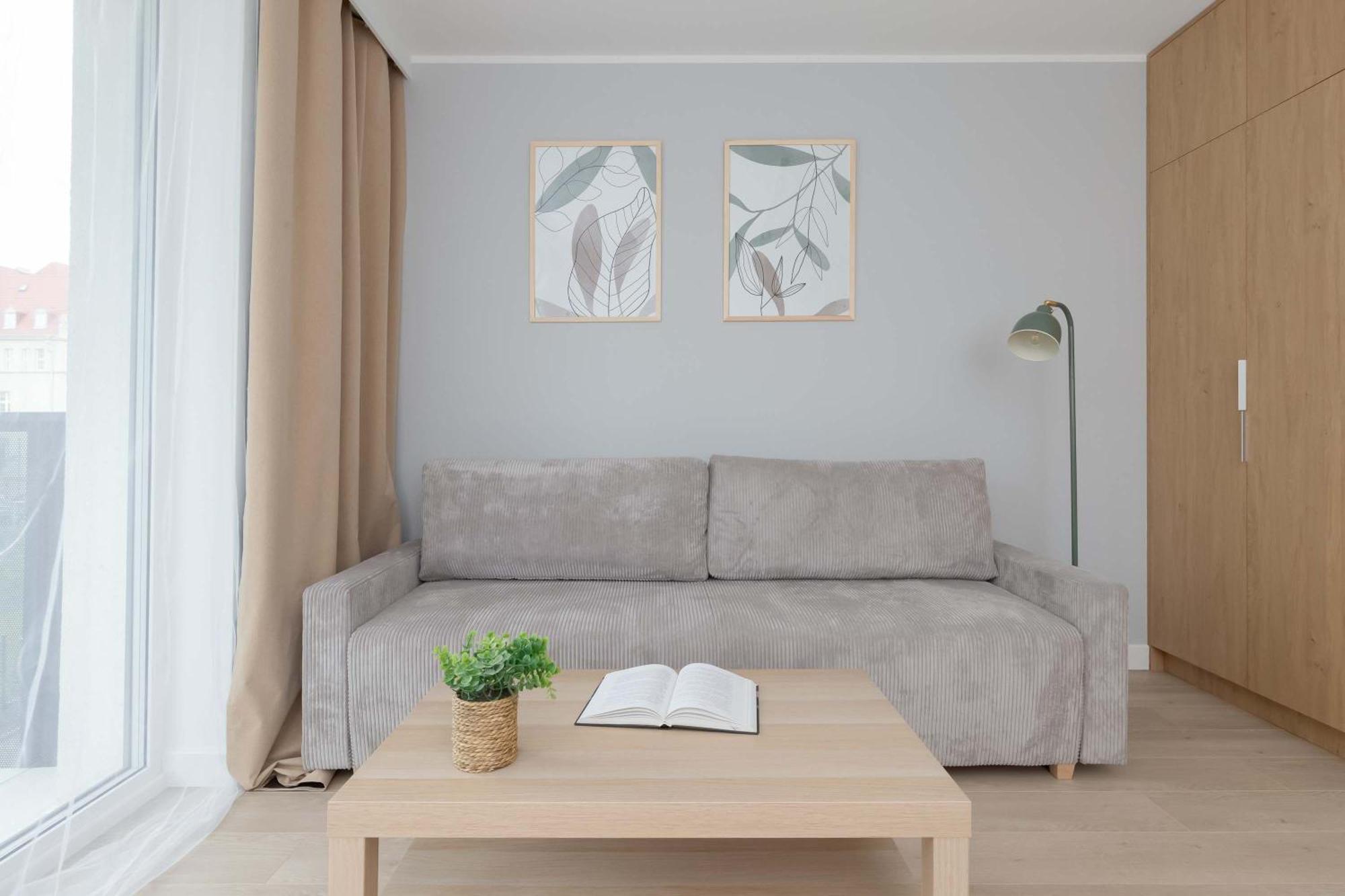 Bright Mostek In With Balcony 3city By Renters *
