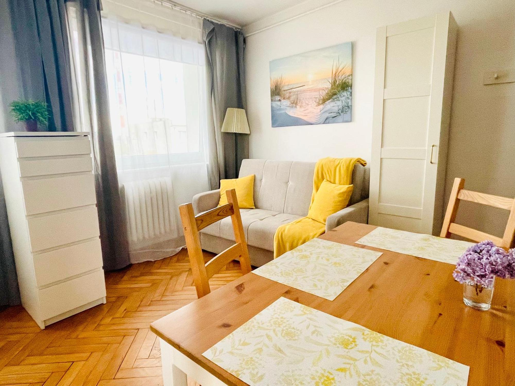 Cozy Yellow In Wrzeszcz Apartment *