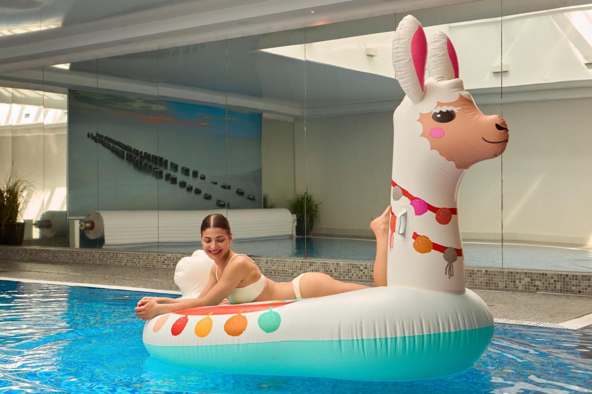 Apartment Waterlane Riverside Spa, Pool & Gym By Downtown