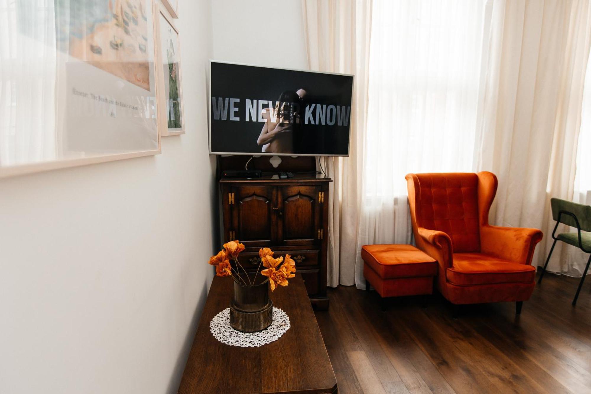 Maya's Flats & 31 - Z Dwiema Sypialniami Two Bedrooms Ogarna Str Old Town Căn hộ