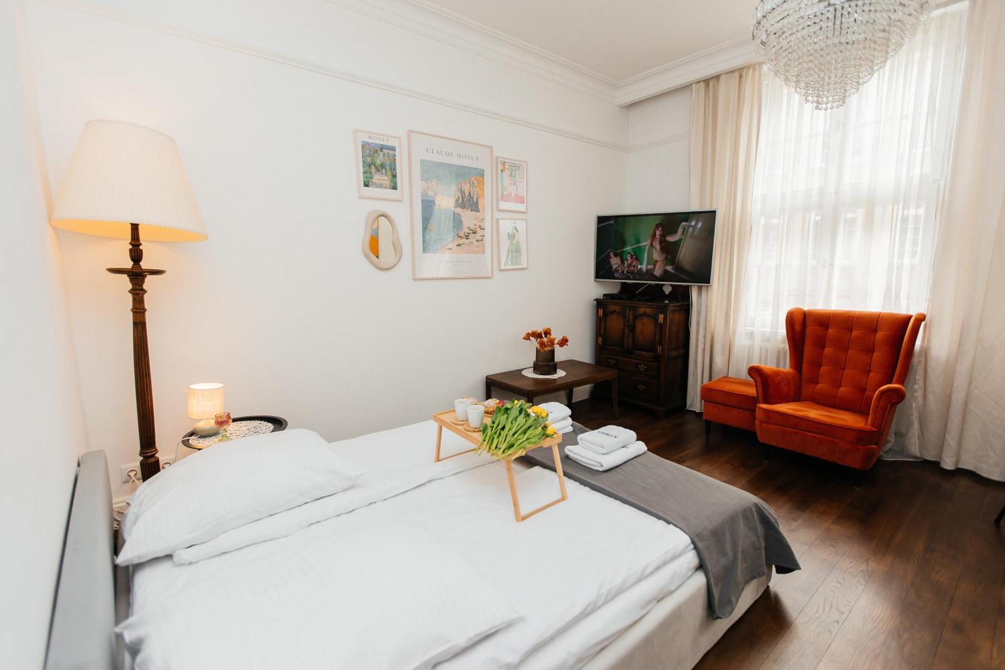 Maya's Flats & 31 - Z Dwiema Sypialniami Two Bedrooms Ogarna Str Old Town Căn hộ *