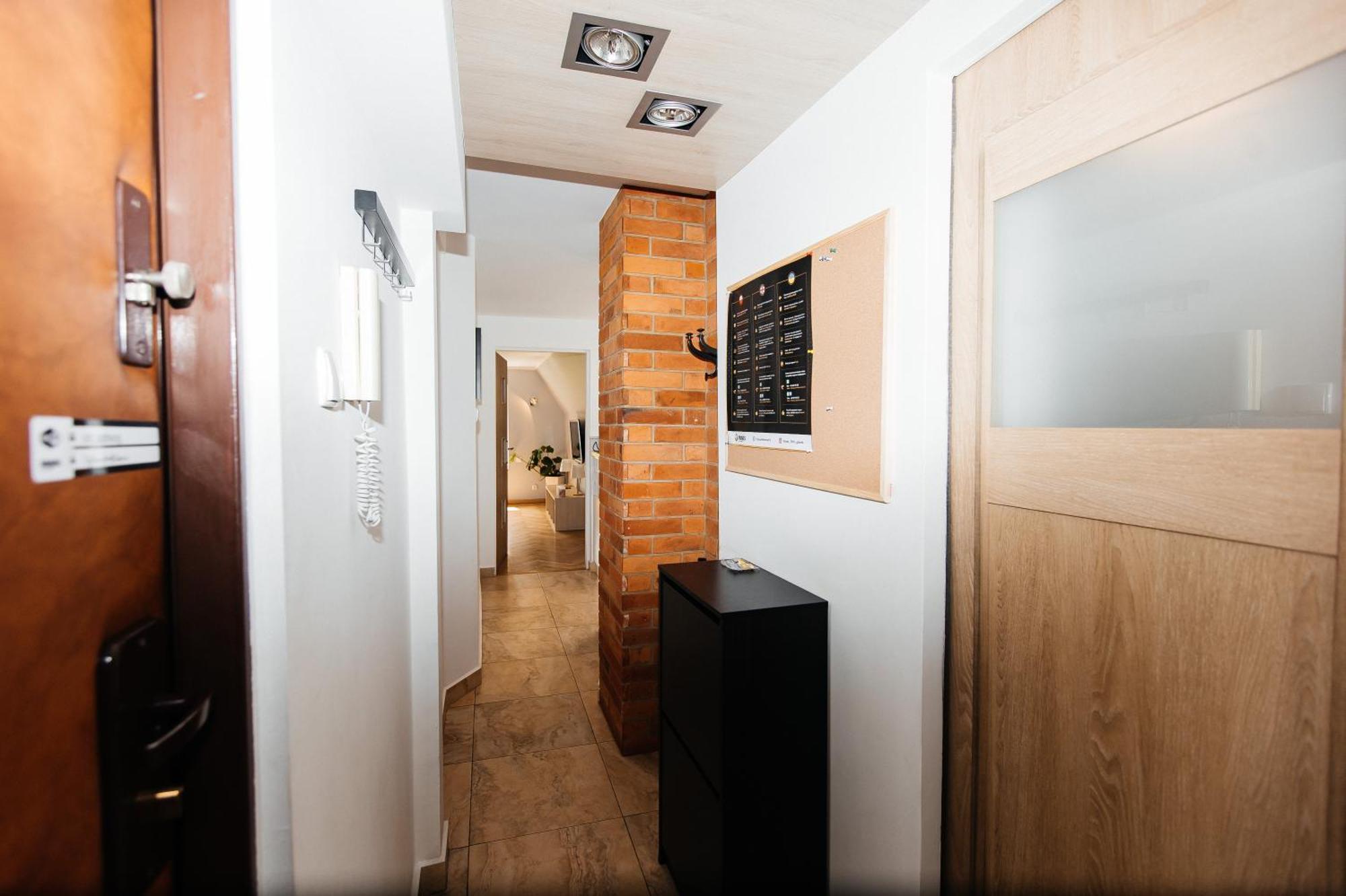 Maya's Flats & 23 Attic - Ogarna Old Town *