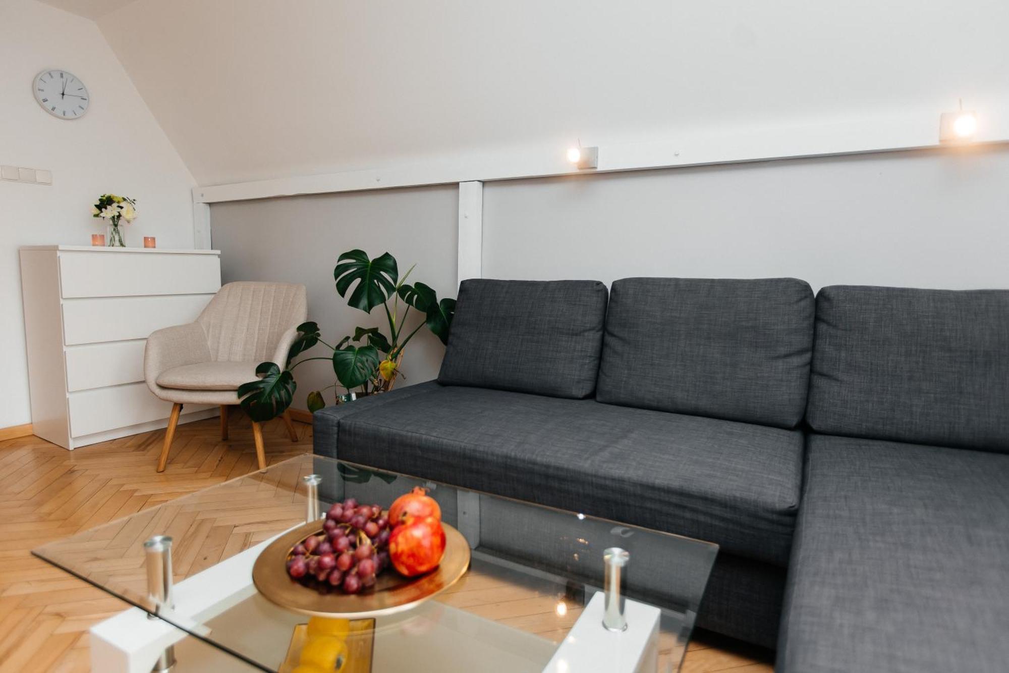 Apartament Maya's Flats & 23 Attic - Ogarna Old Town *