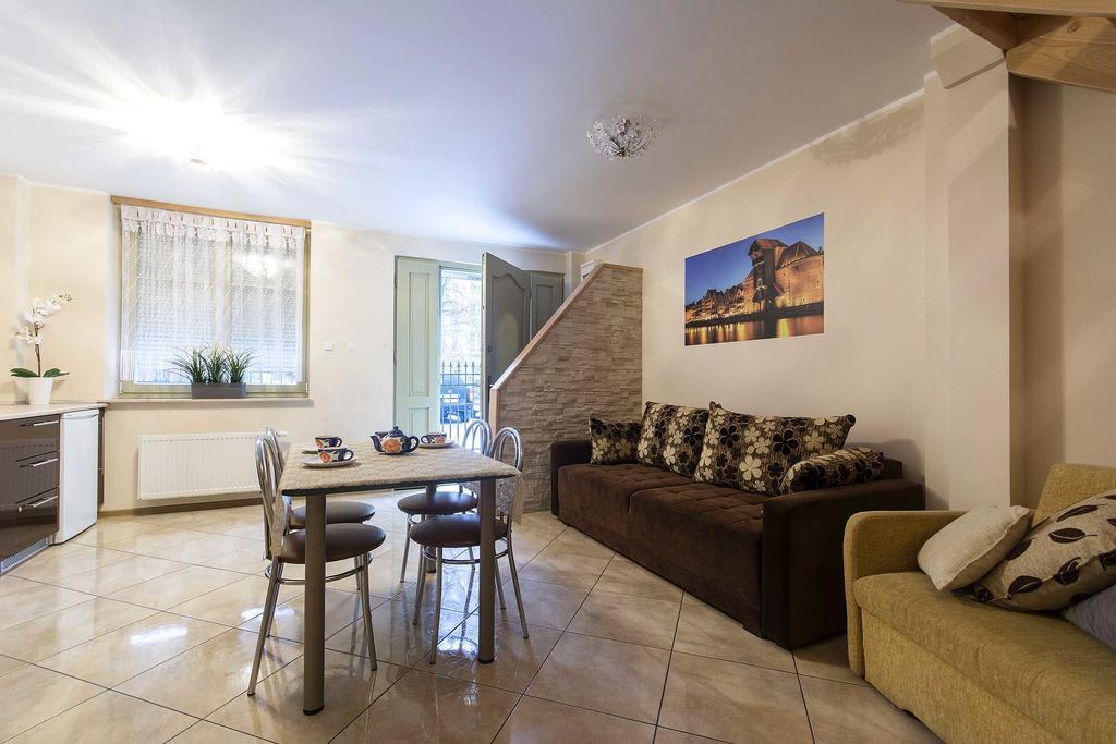 White Lions - Old Town Apartment *