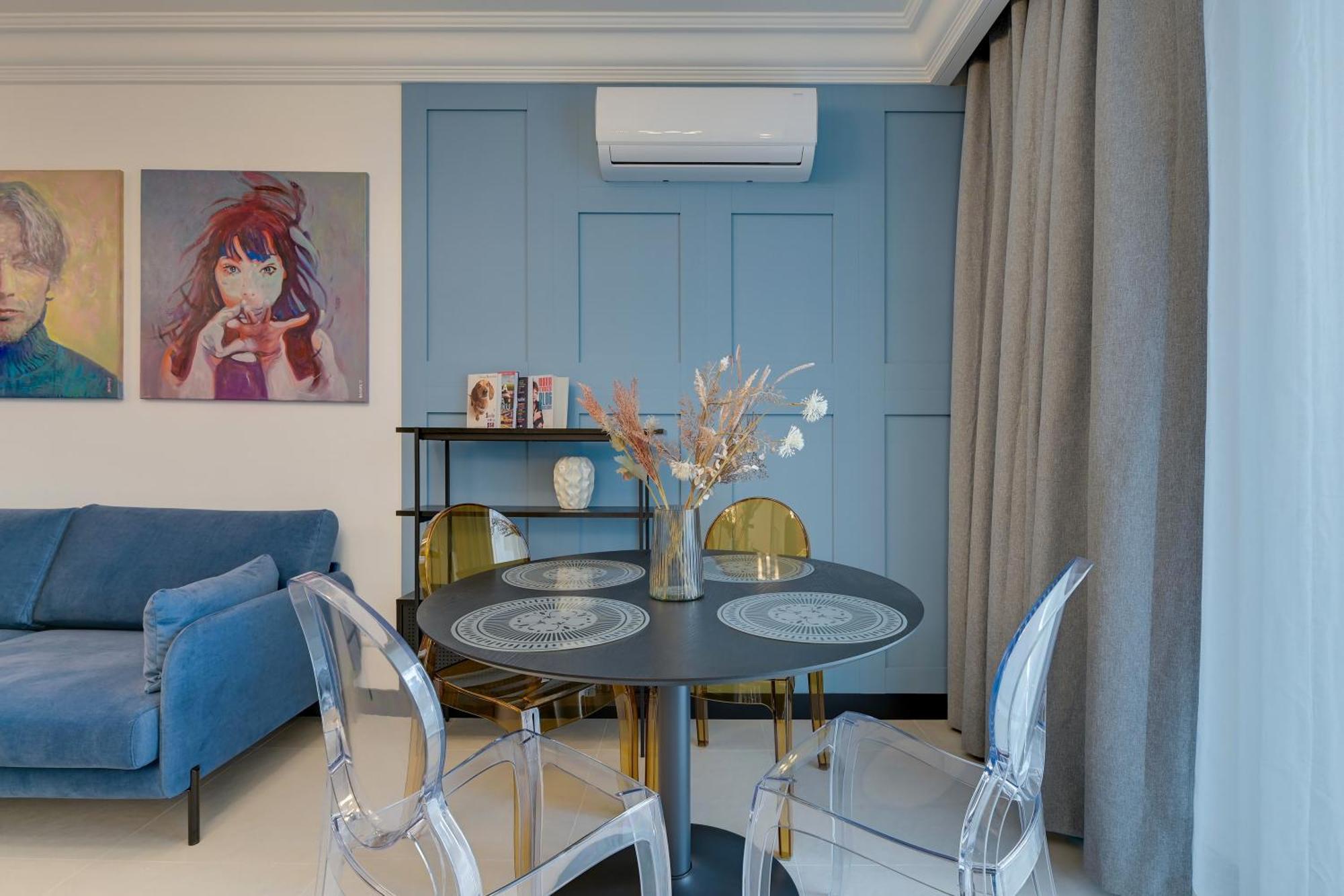 Apartment Zurawie Ikony 1 By Grand