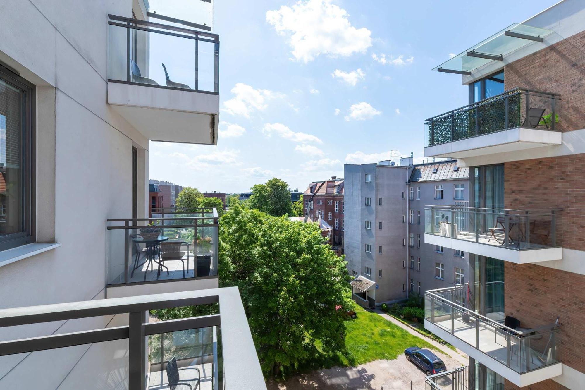 Huoneisto Exclusive With Parking, Air Conditioning And A Rooftop Terrace In The Centre Of By Renters Prestige