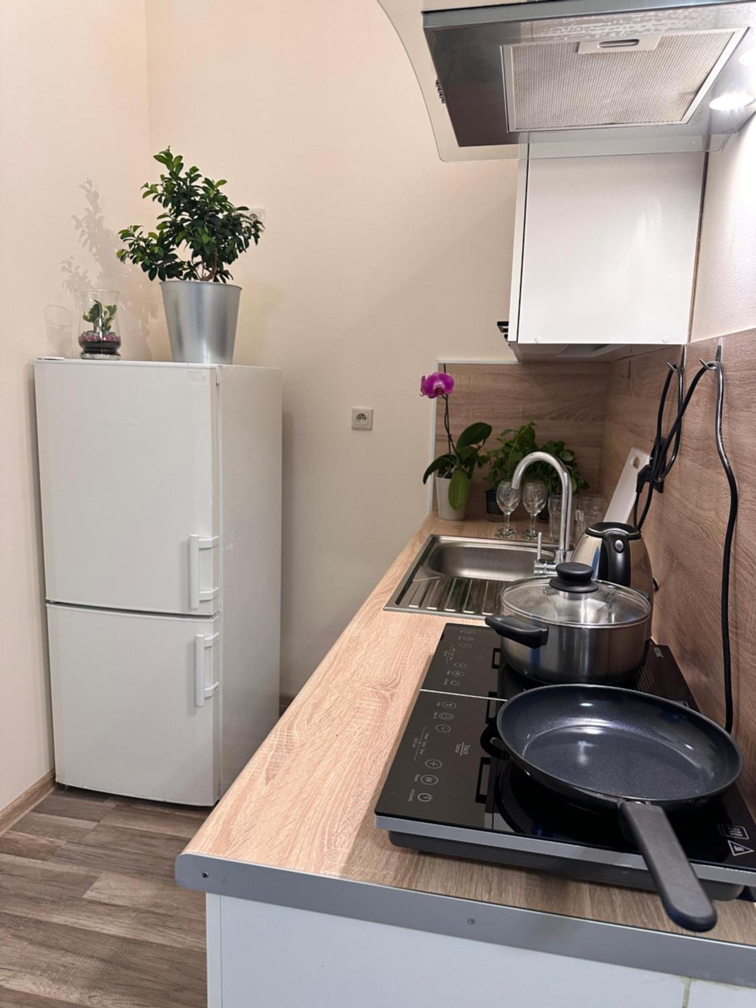 Beautiful - Close To Center Apartment