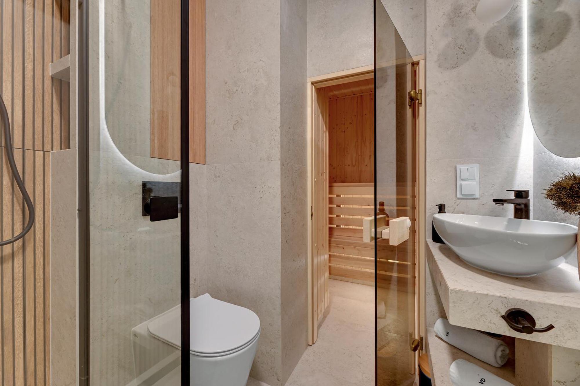 Horizon Sauna & Jacuzzi & Parking By Grand Apartme Lägenhet