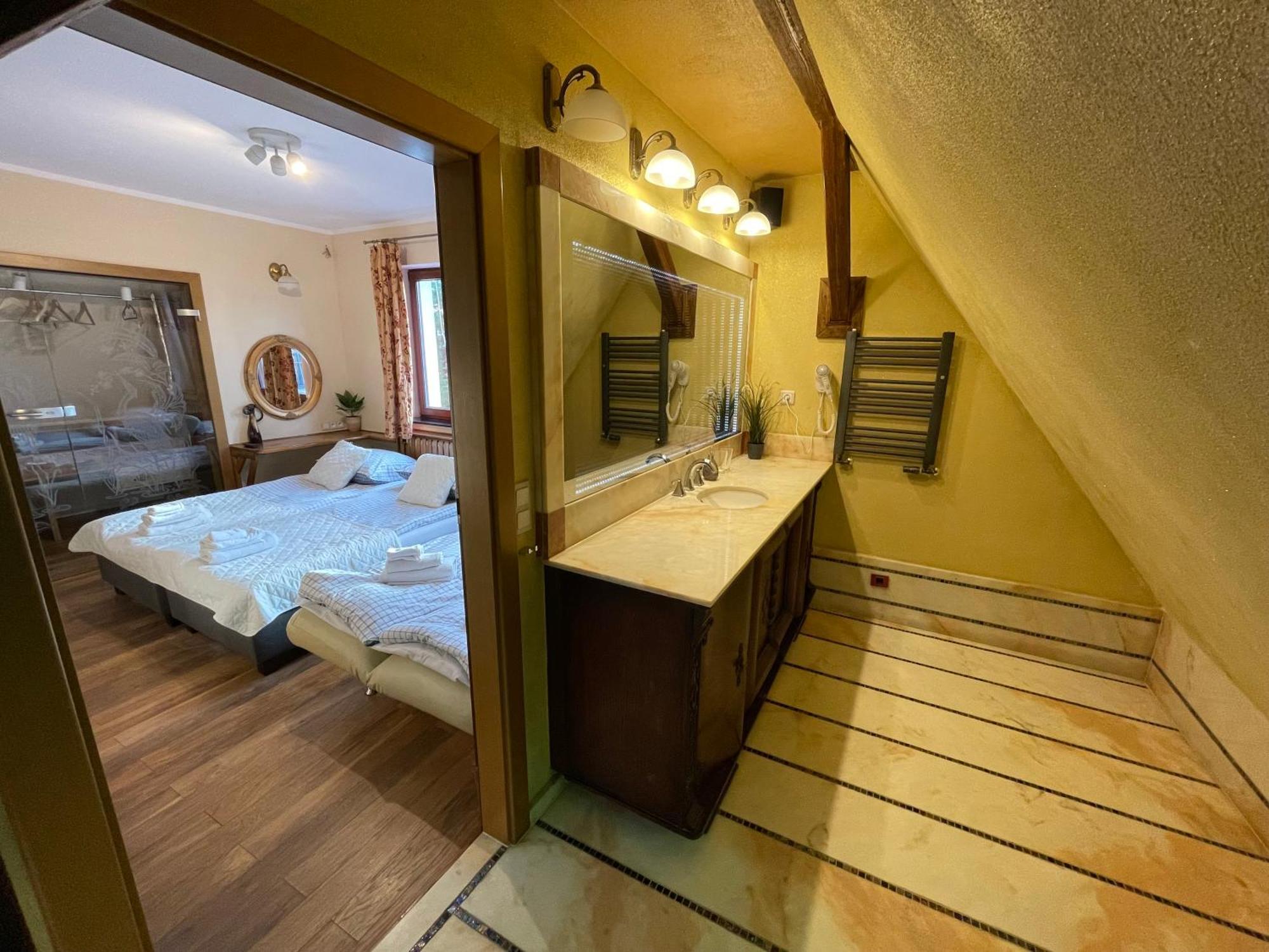 Dworek Oliwski Bed & Breakfast Gdańsk