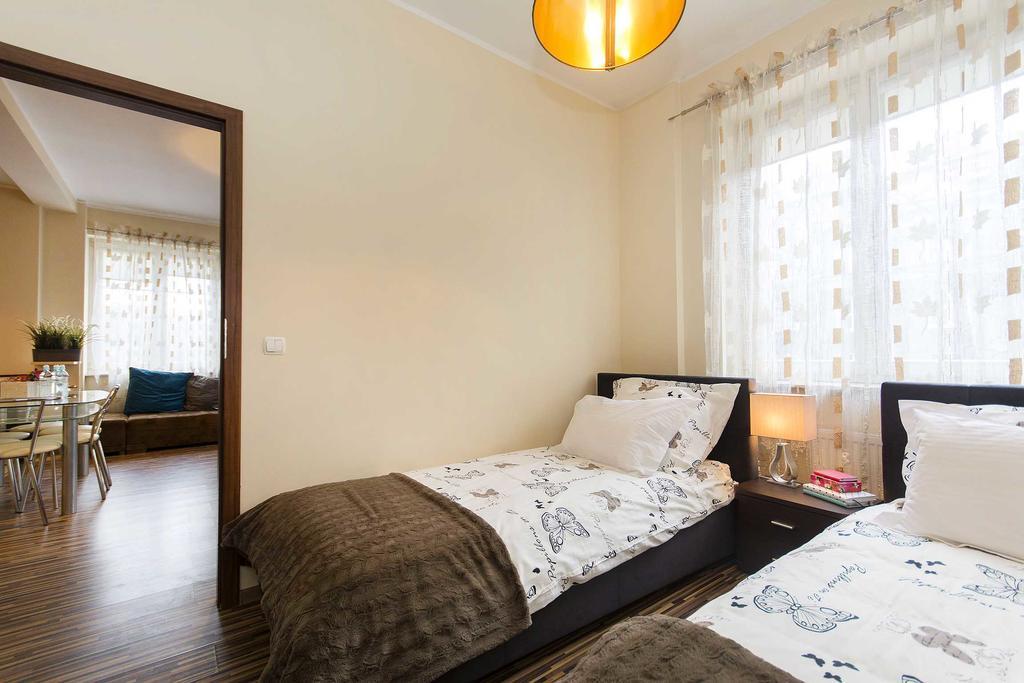 White Lions - Old Town Apartment