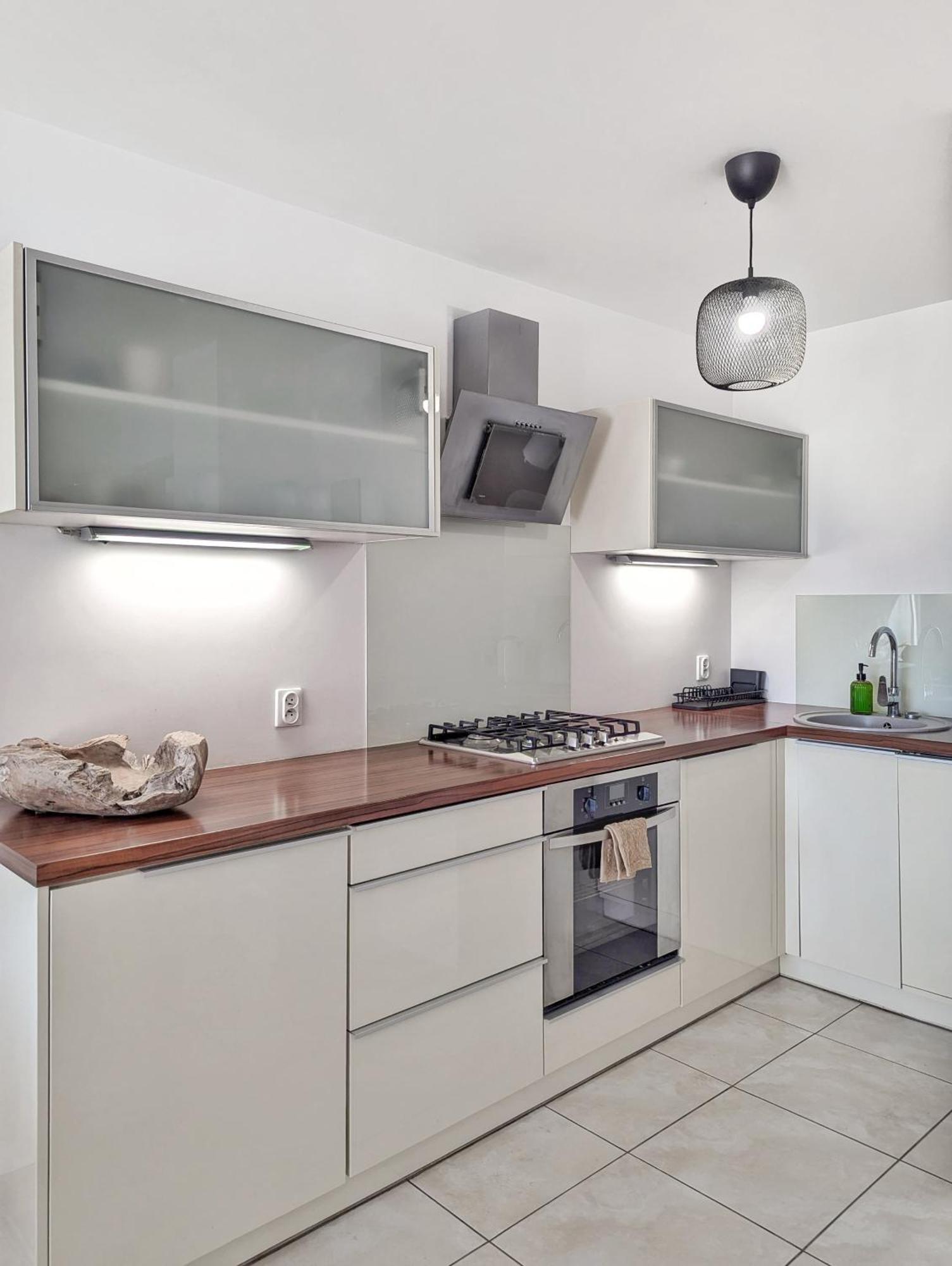 Baltic Grey - Modern & Cozy Near The *