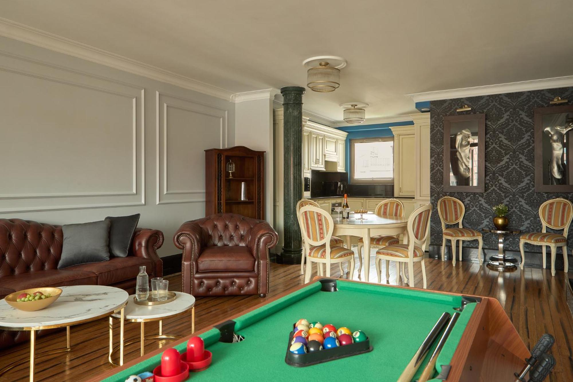 Waterlane Riverside Spa, Pool & Gym By Downtown Apartment