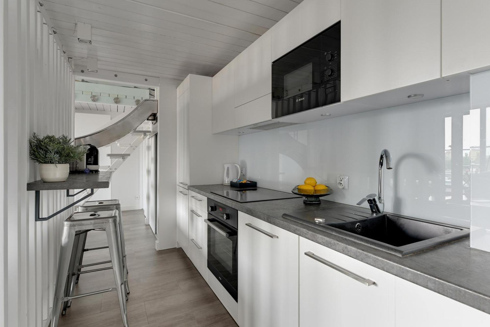 Waterlane Riverside - Spa, Pool, Gym & Parking By Downtown *