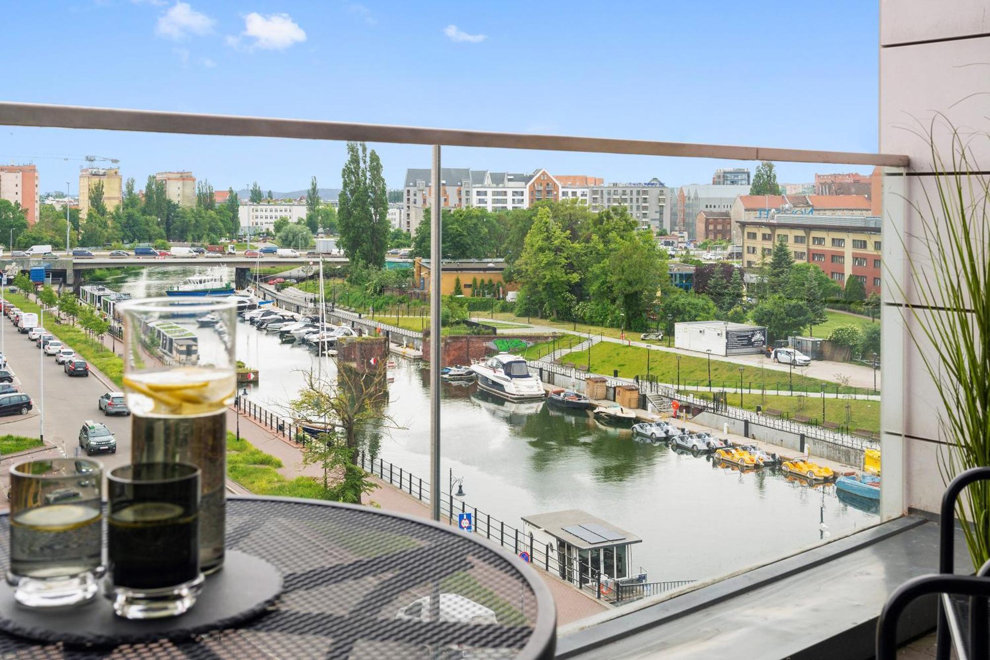 Waterlane Riverside - Spa, Pool, Gym & Parking By Downtown Apartment